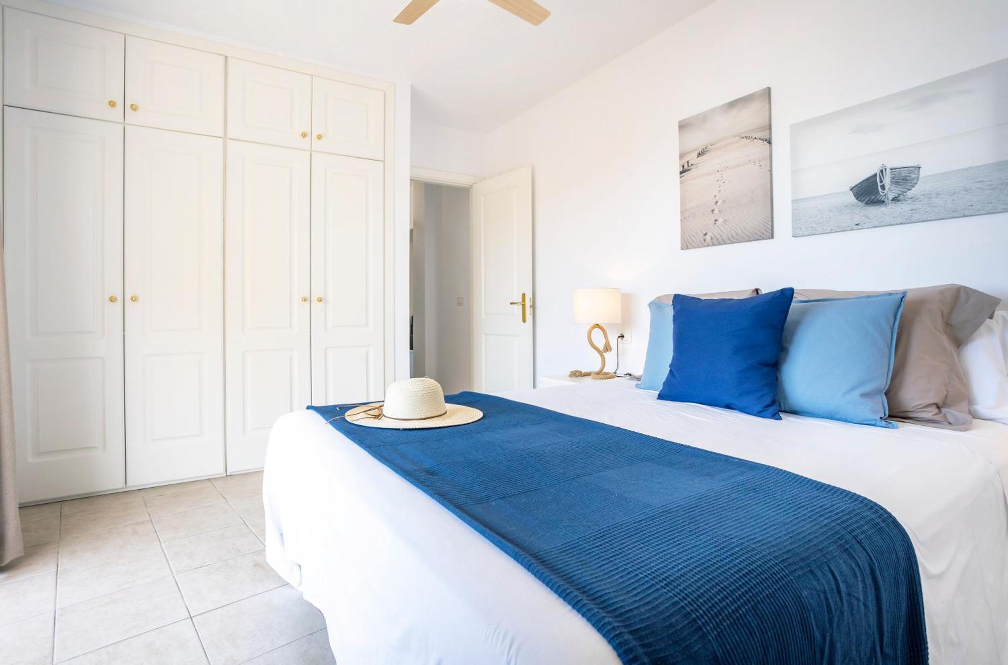 Blue Garden - Cozy With Atlantic Views Apartment