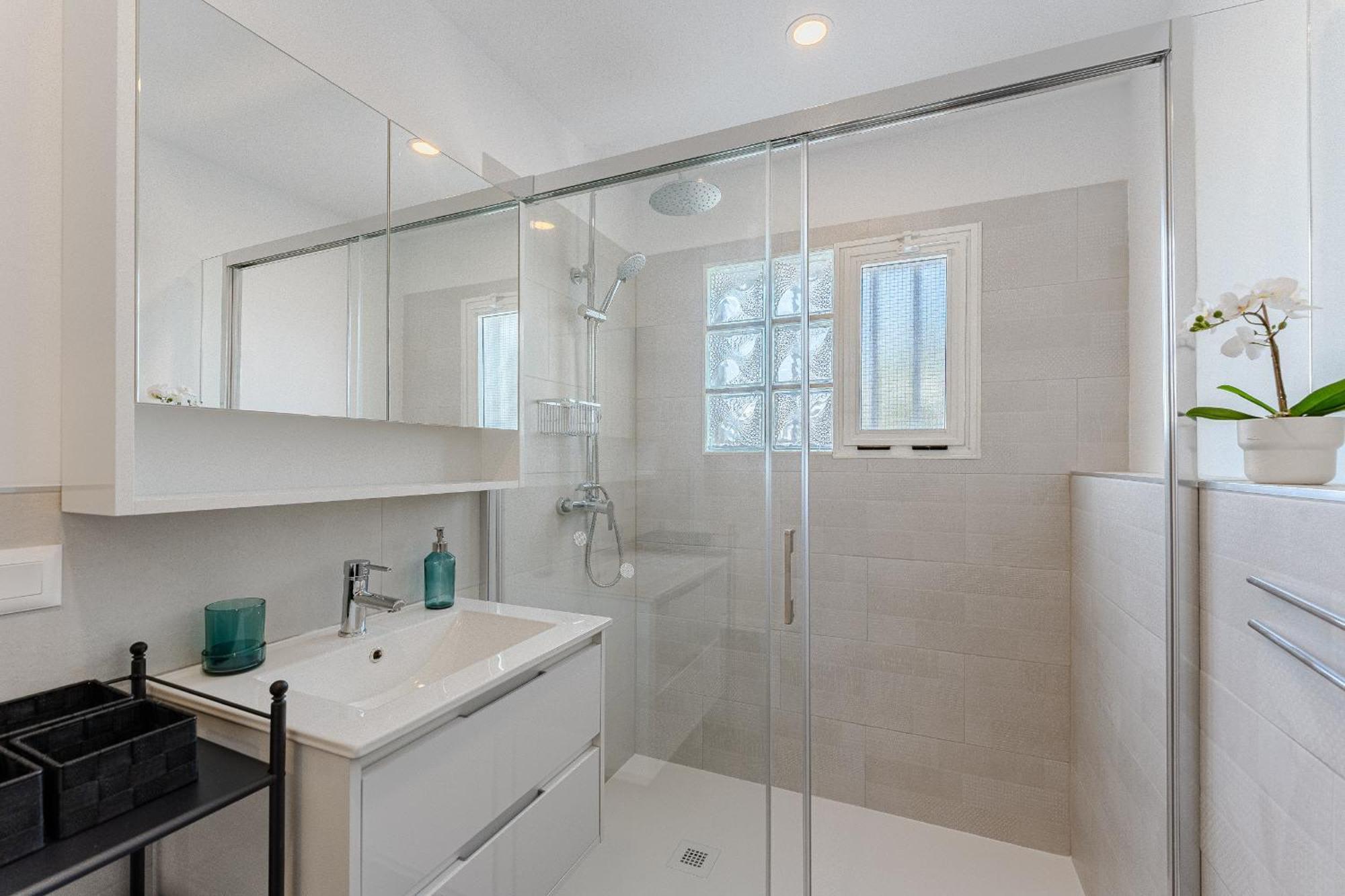 Endless Summer Apartment *