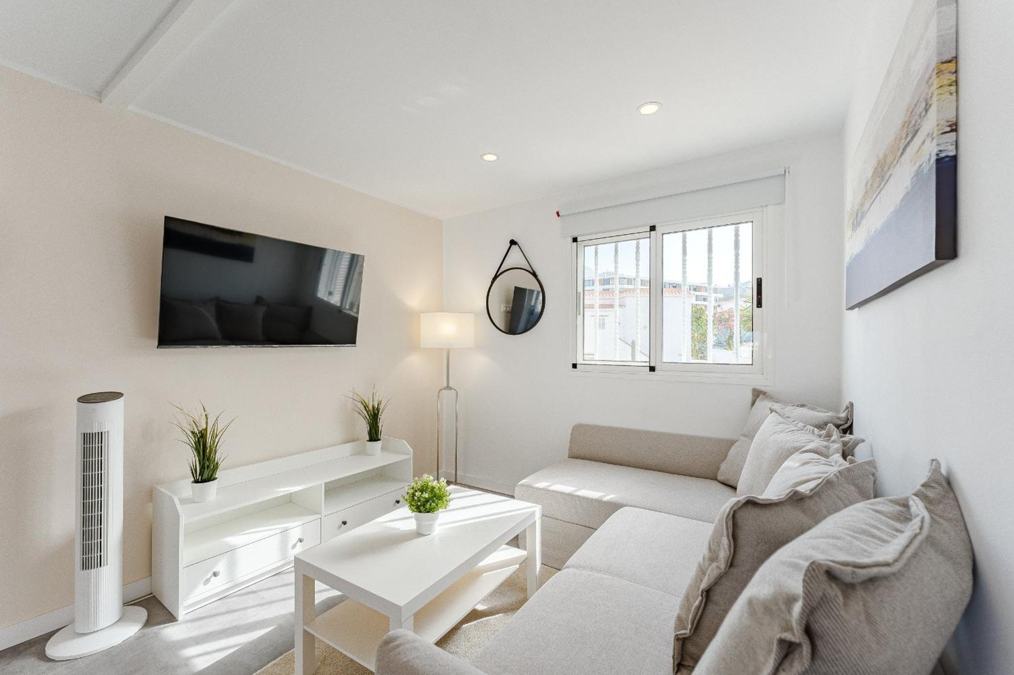 Endless Summer Apartment *