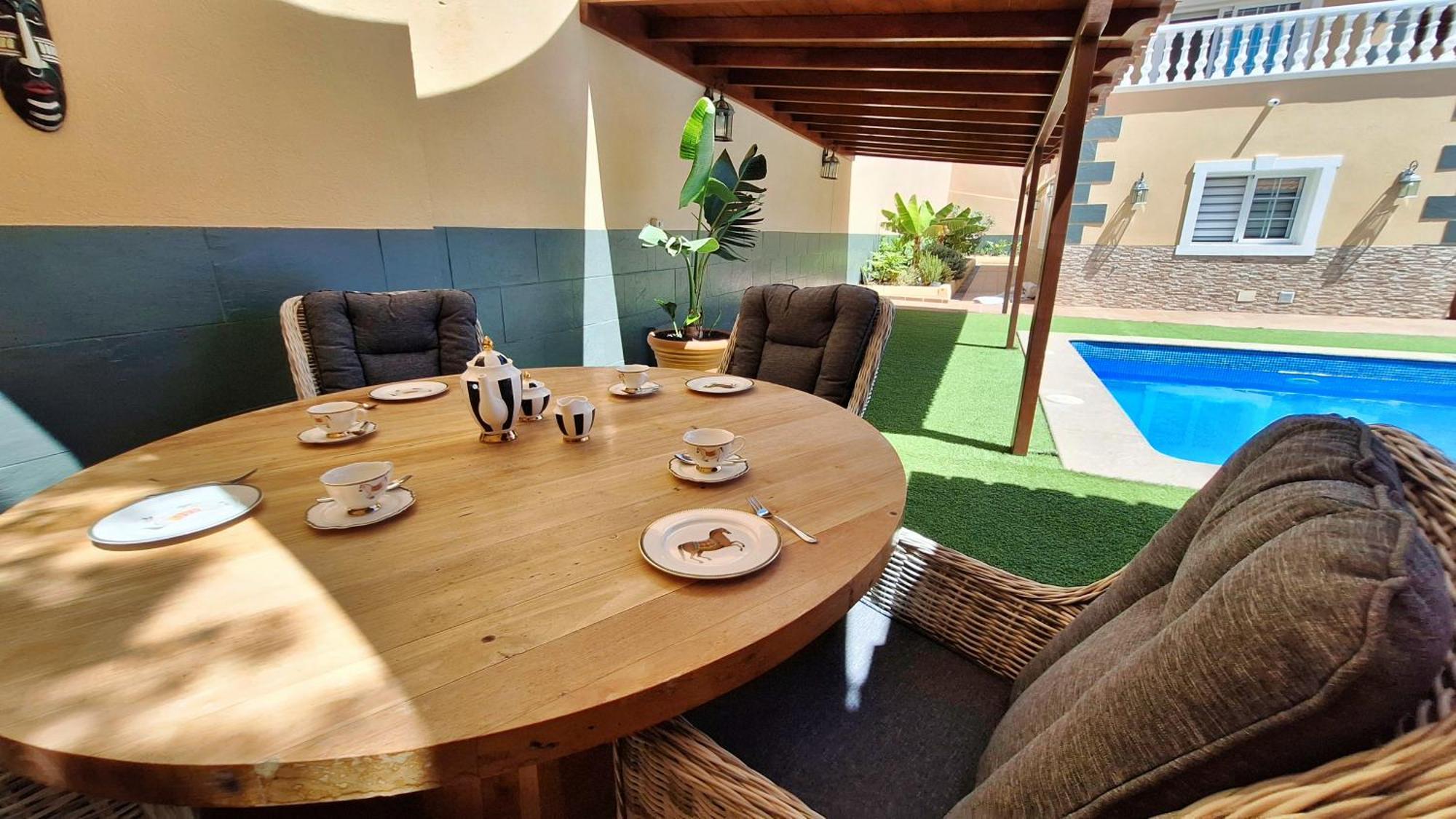 Happiness With Heated Swimming Pool Costa Adeje (Tenerife)
