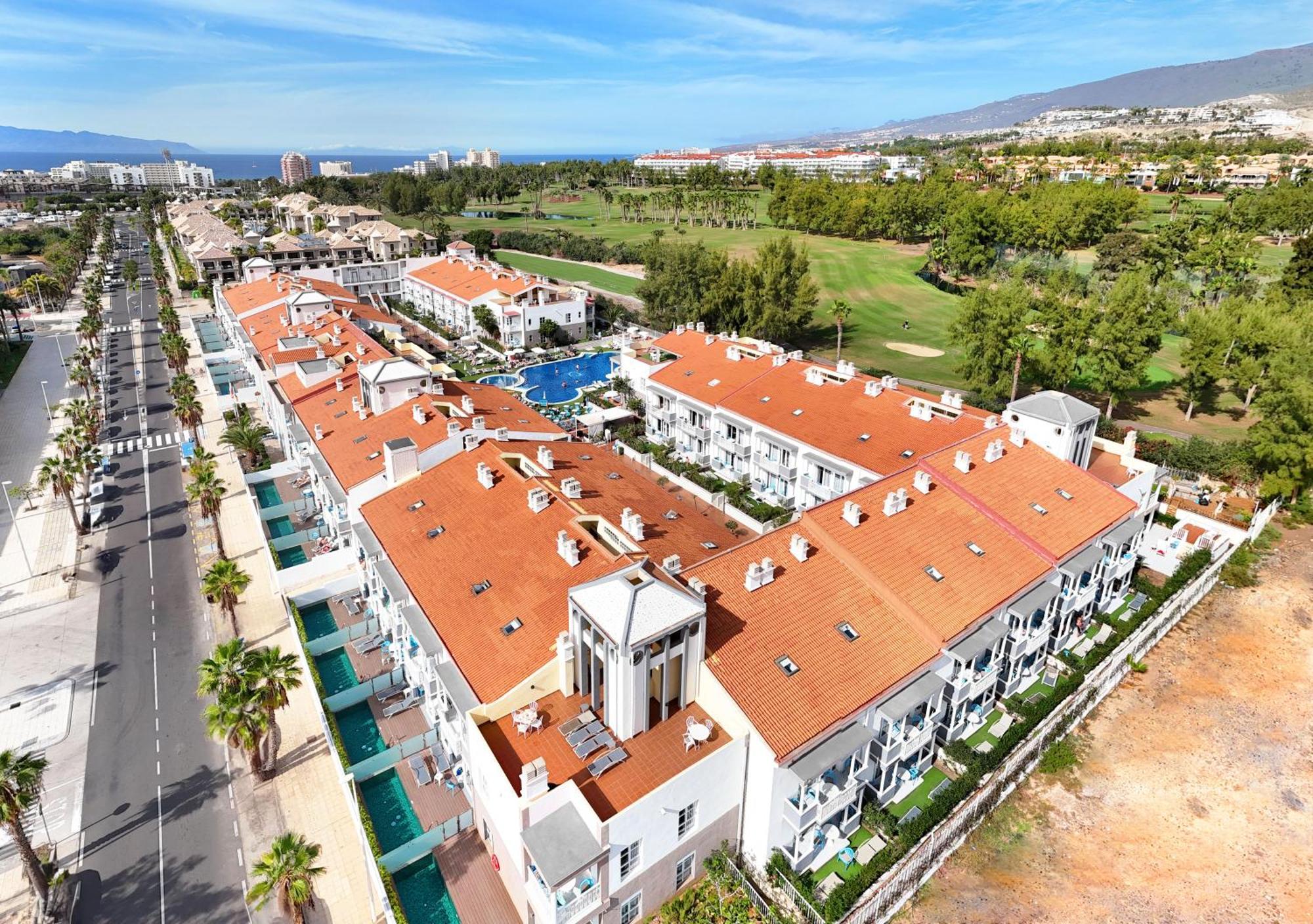 Coral Compostela Golf