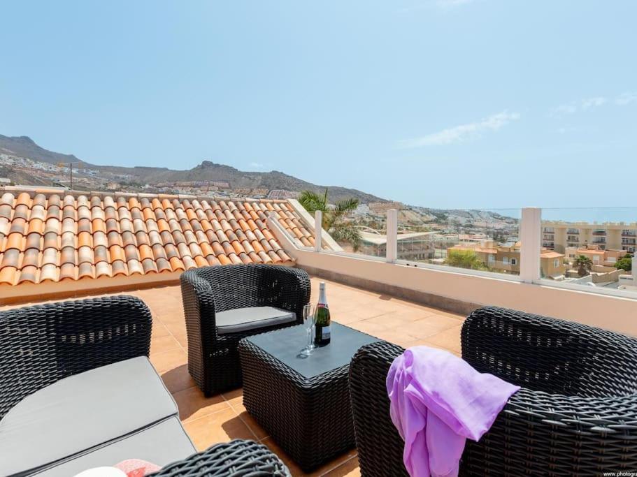 Stunning Mila In Madronal, Heated Pool Costa Adeje (Tenerife)