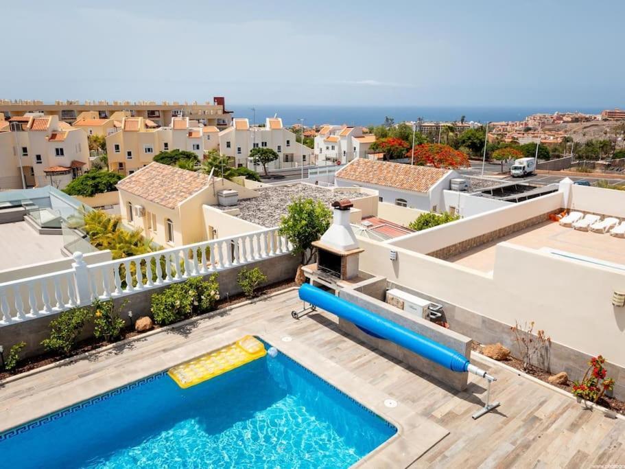 Villa Stunning Mila In Madronal, Heated Pool Costa Adeje (Tenerife)