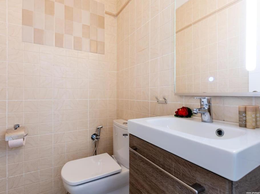 Stunning Mila In Madronal, Heated Pool Villa Costa Adeje (Tenerife)