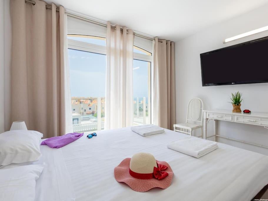 Stunning Mila In Madronal, Heated Pool * Costa Adeje (Tenerife)