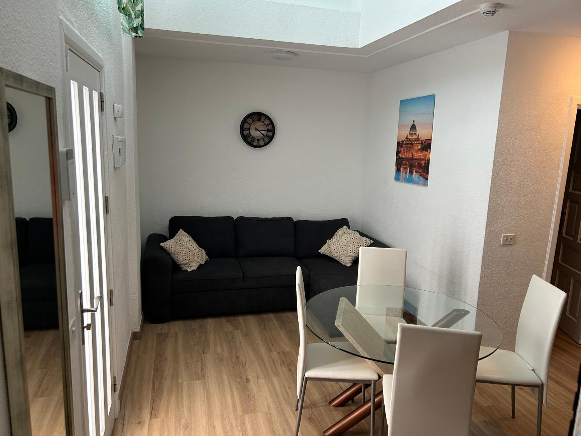 Alondra Park Appartement *