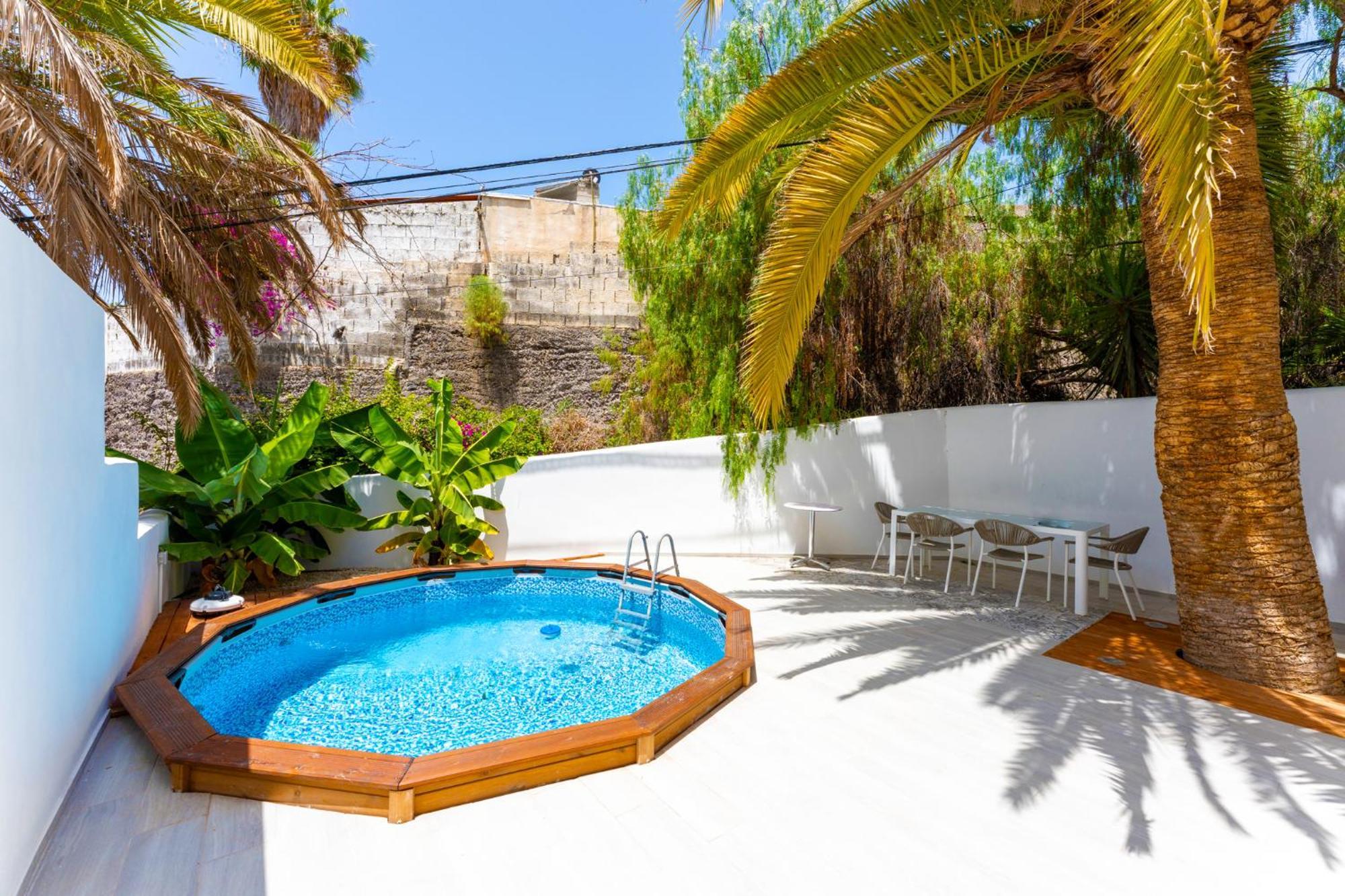 With Stunning Views And A Solarium In Arona Arona (Tenerife)