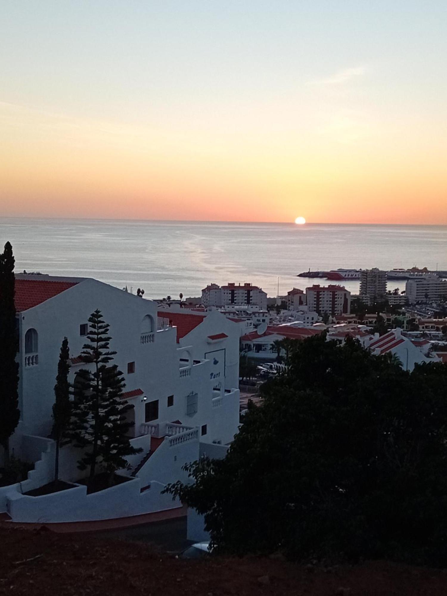 Charming Ocean View Heated Pool * Los Cristianos (Tenerife)