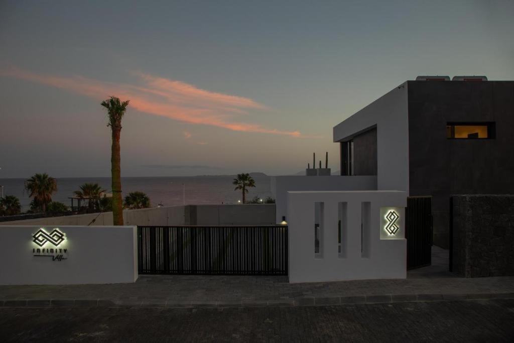 Villa 7 Bedroom - By Apricus Holidays *