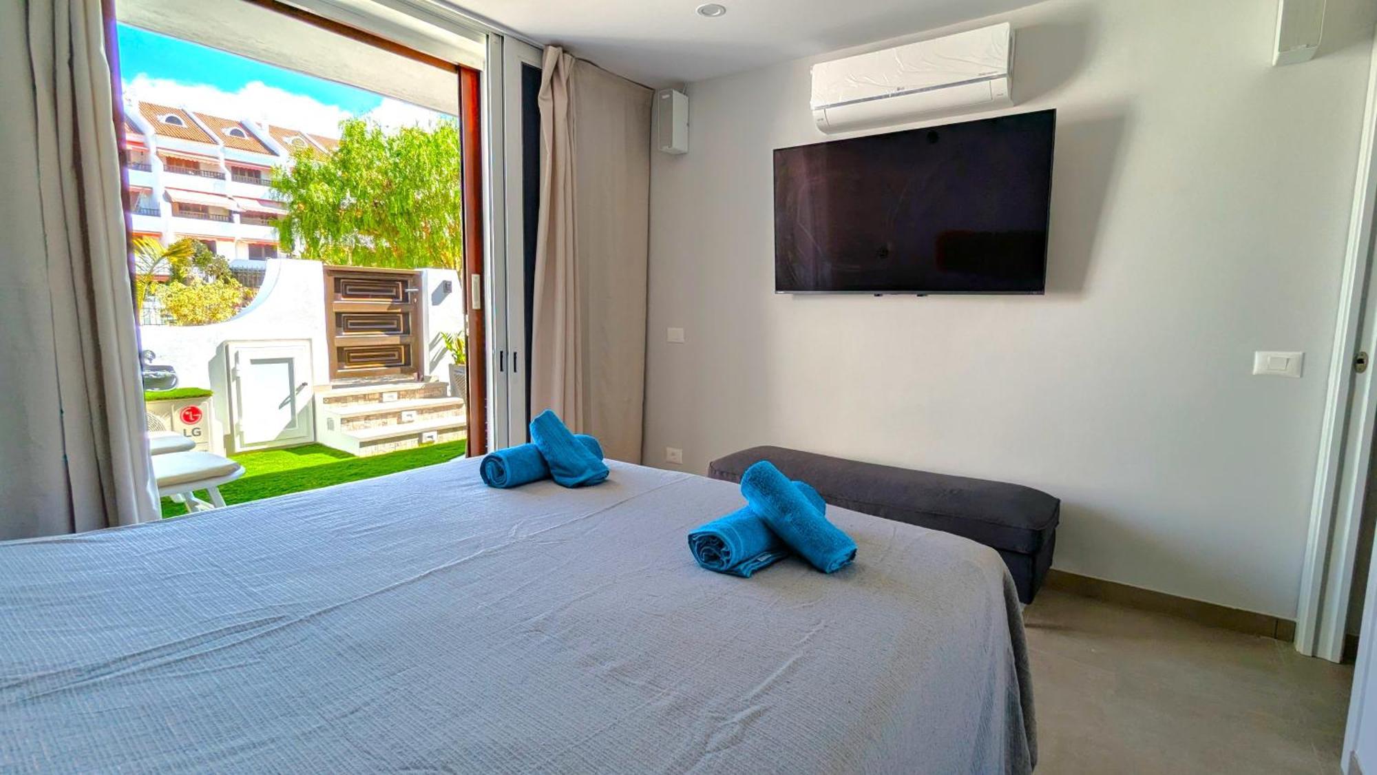 Pool Level Flat In Parque Santiago 1 Holiday home *