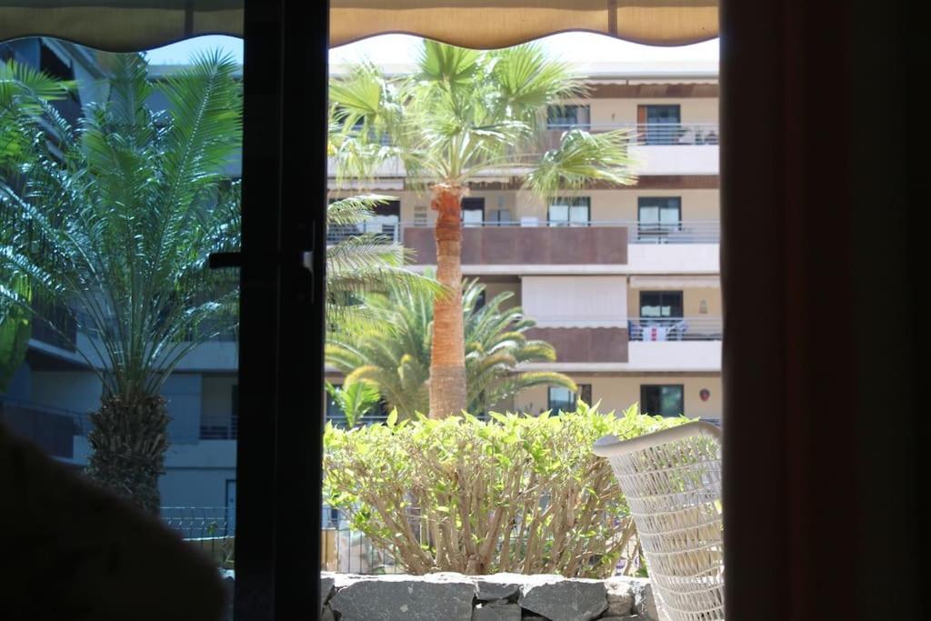Balcon, Cosy One Bed With Aircon And Pool