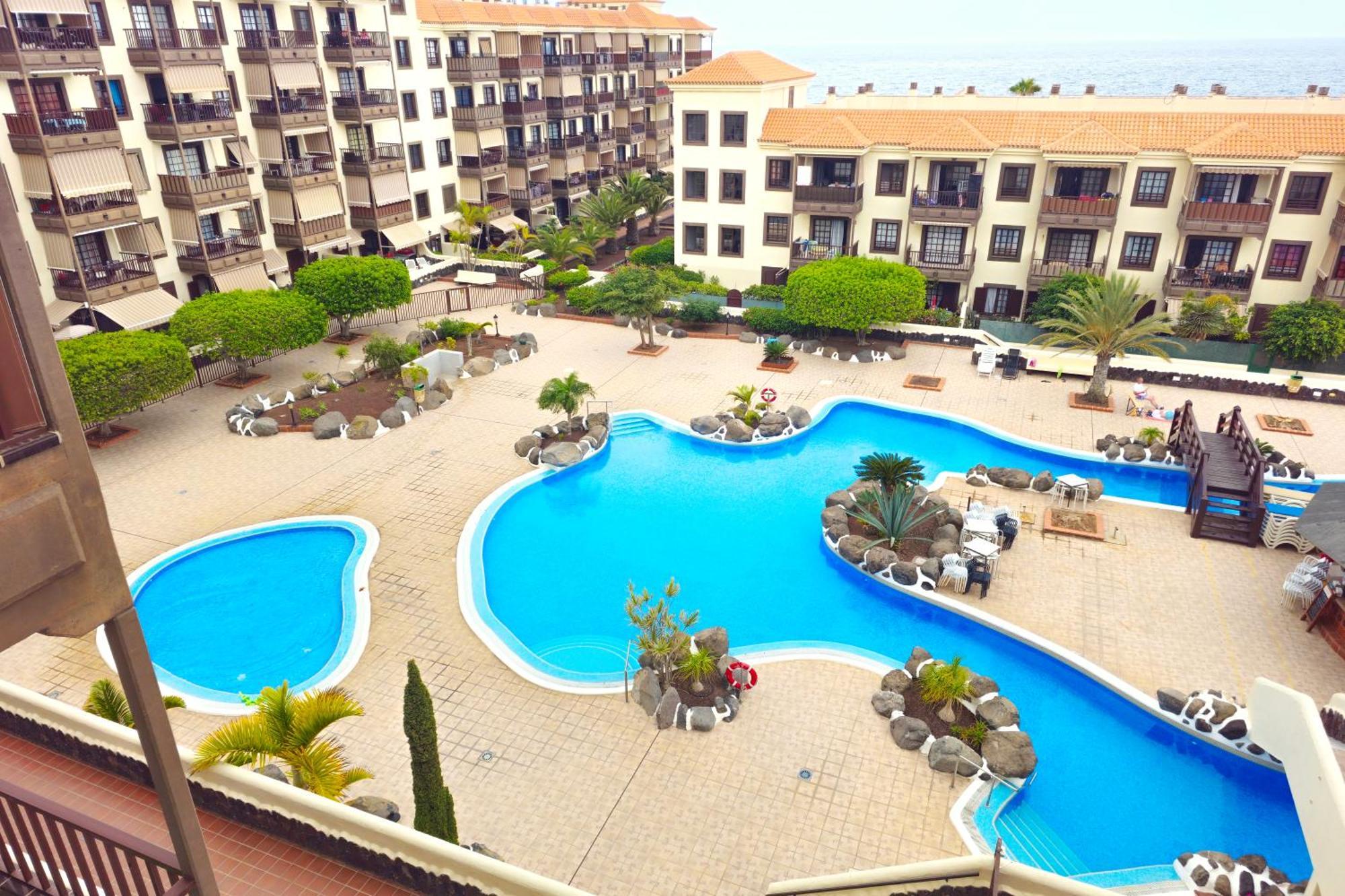 Modern 1bd With A Patio And Pool, Balcon Del Mar, B52