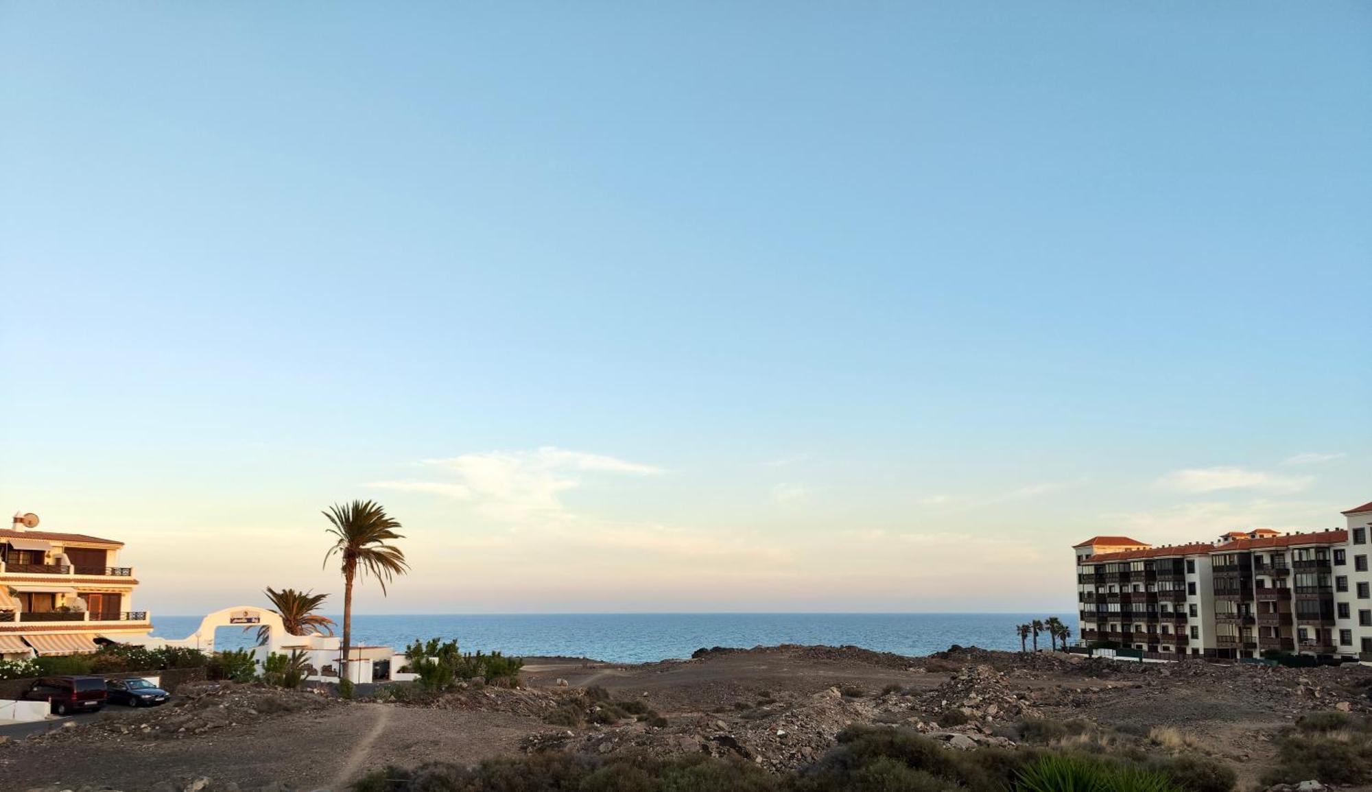 Encantador Estudio Con Terraza Privada Y Espectaculares Vistas Al Mar En Costa Del Silencio, Cerca De Cristianos Apartment