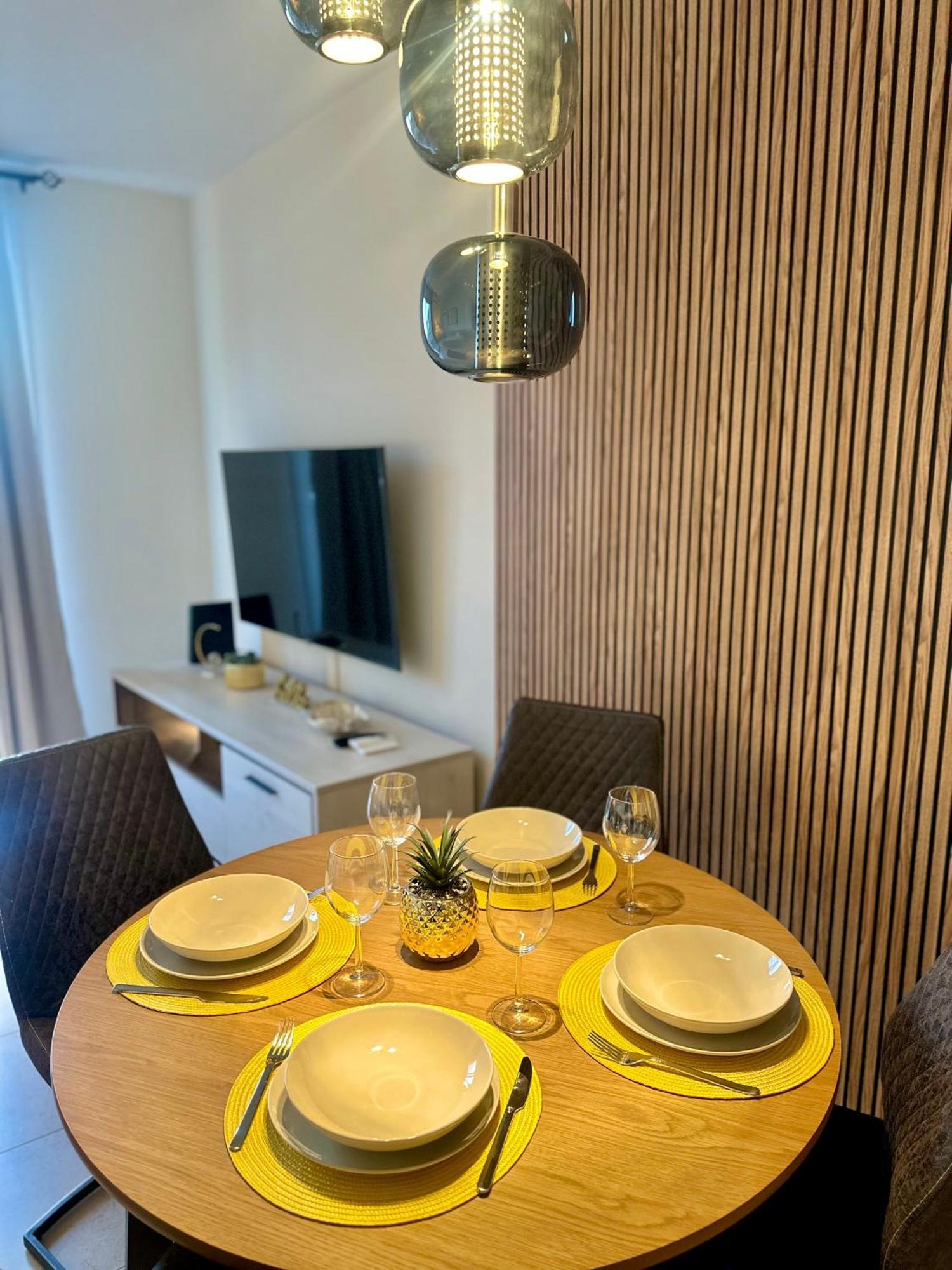 Sunshine With Sea Viev Apartment *