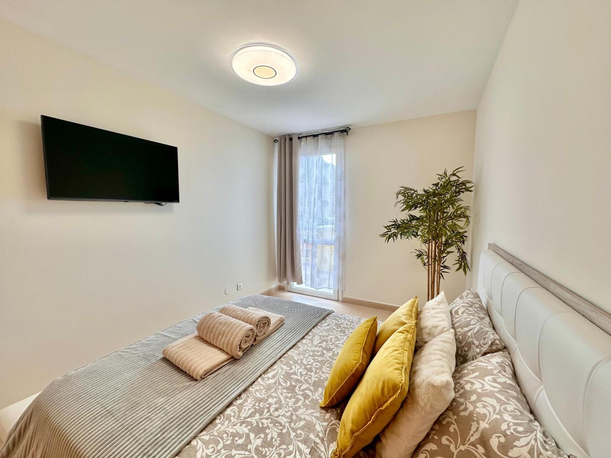 Apartment Sunshine With Sea Viev