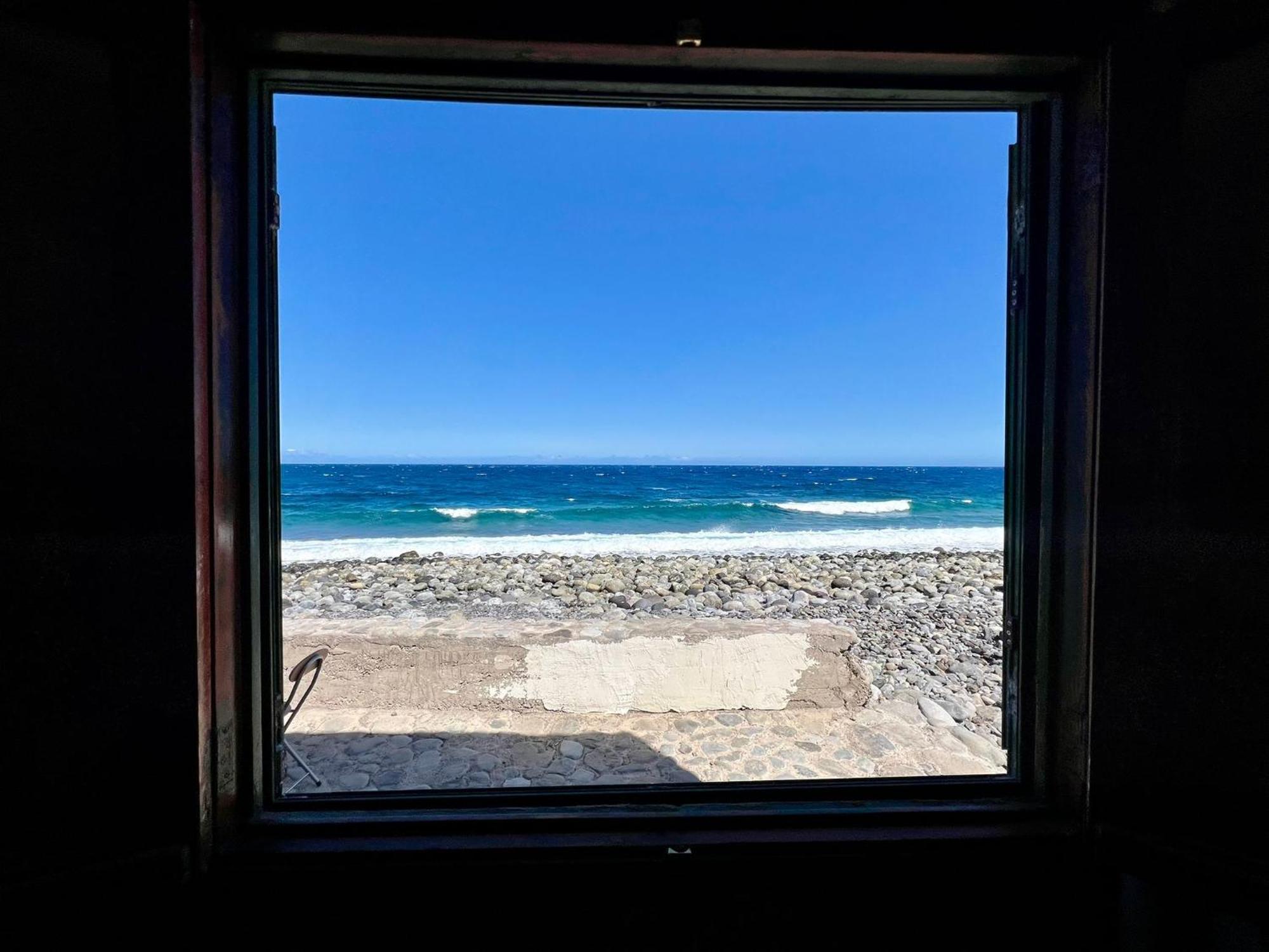 Cozy Front Of The Sea Apartment La Mareta
