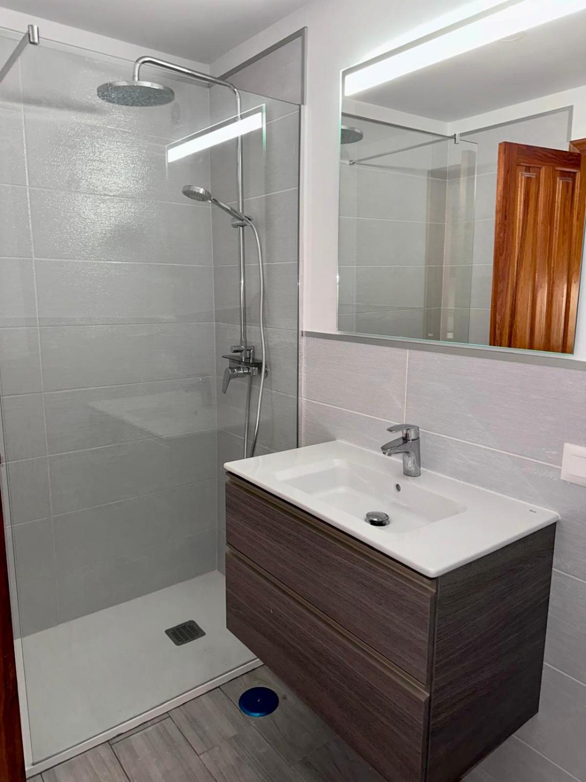 Aparthotel Air Conditioning, Private Parking And Fully Equipped Kitchen In In Golf Del Sur, Tenerife San Miguel de Abona