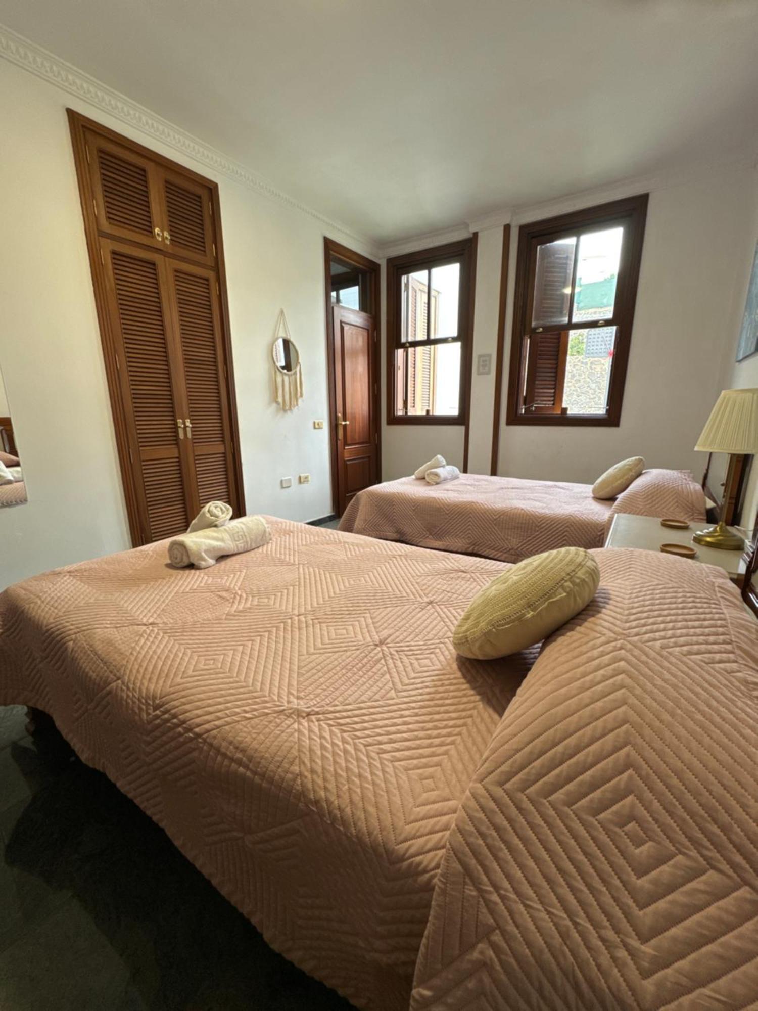 Villa Gonzalez Sea Views