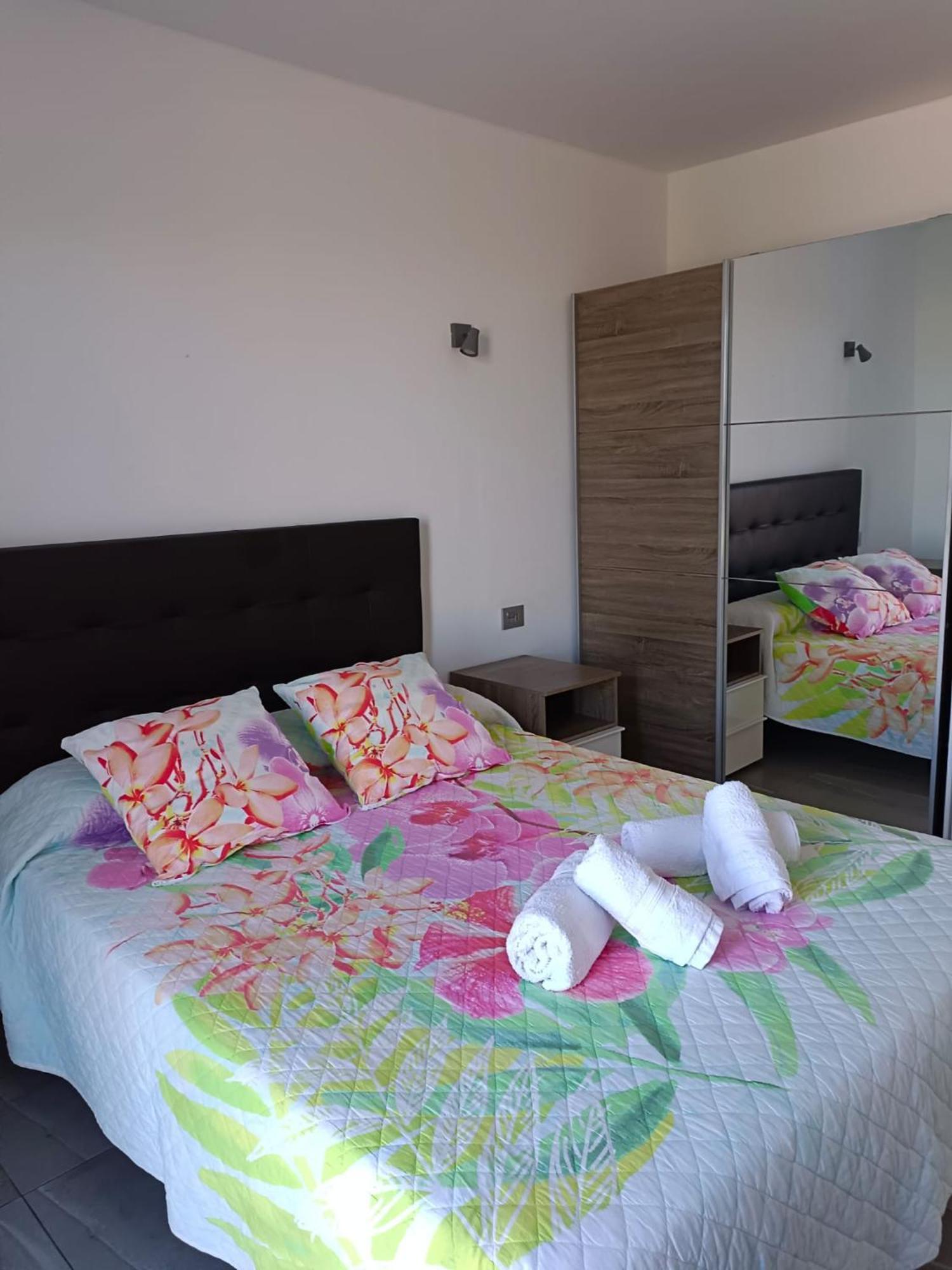 Villa Luxury Sea Views Heated Pool Private Jacuzzi Wifi Bbq Parking Tennis Court *