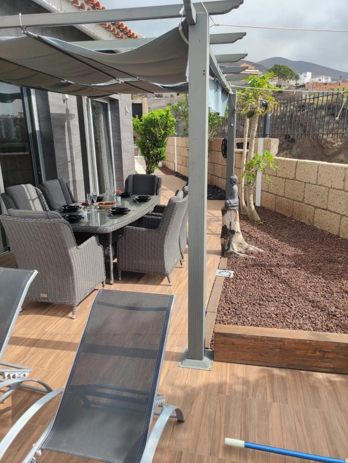 Villa Luxury Sea Views Heated Pool Private Jacuzzi Wifi Bbq Parking Tennis Court Candelaria