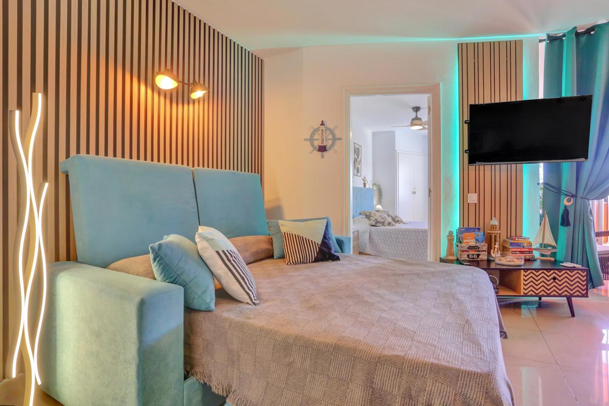 Luxory Dreamy Sunset, Seafront, Direct Access To The Promenade,wifi,pool,free Parking Apartment Los Cristianos (Tenerife)