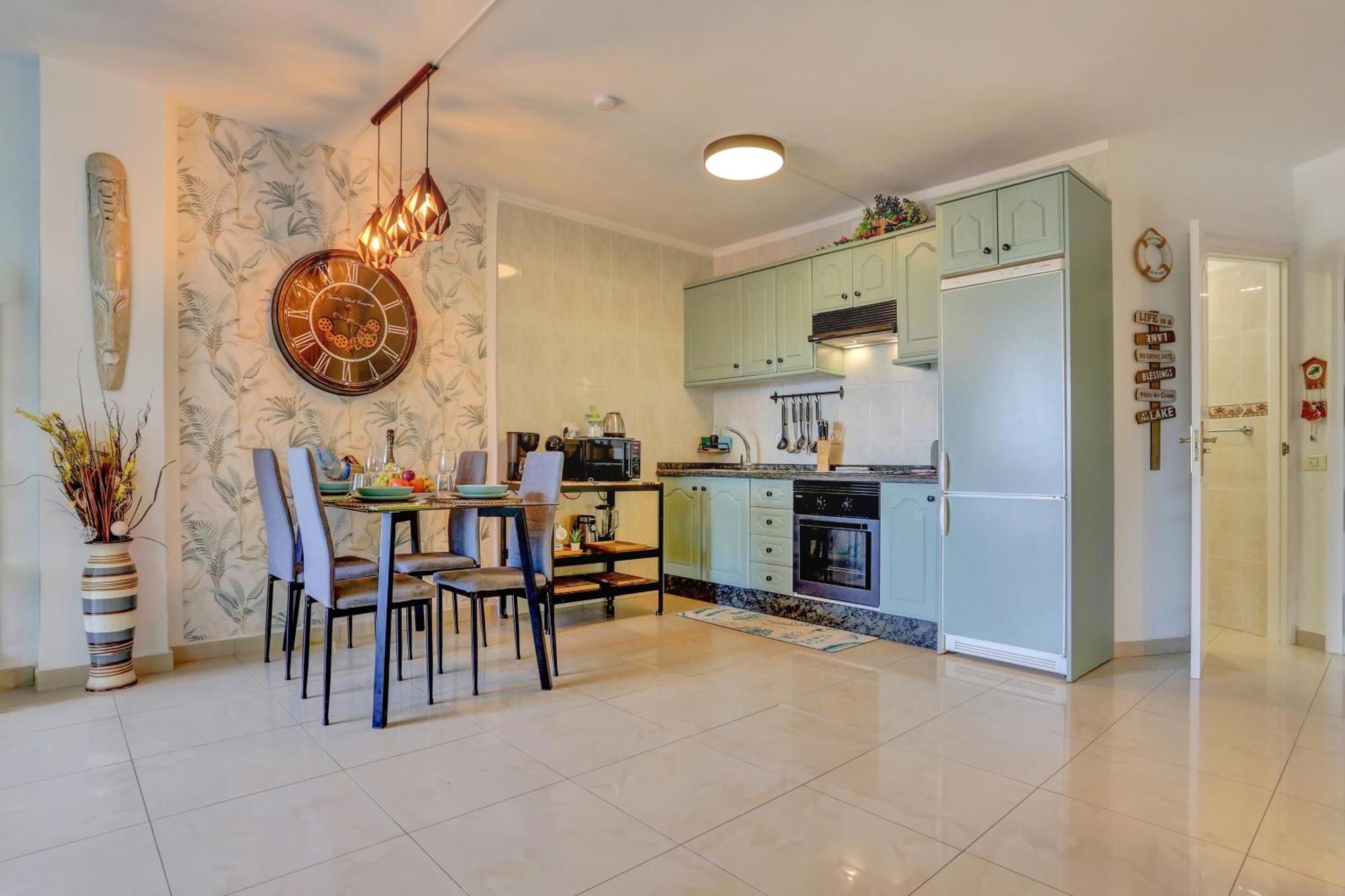 Luxory Dreamy Sunset, Seafront, Direct Access To The Promenade,wifi,pool,free Parking Apartment *
