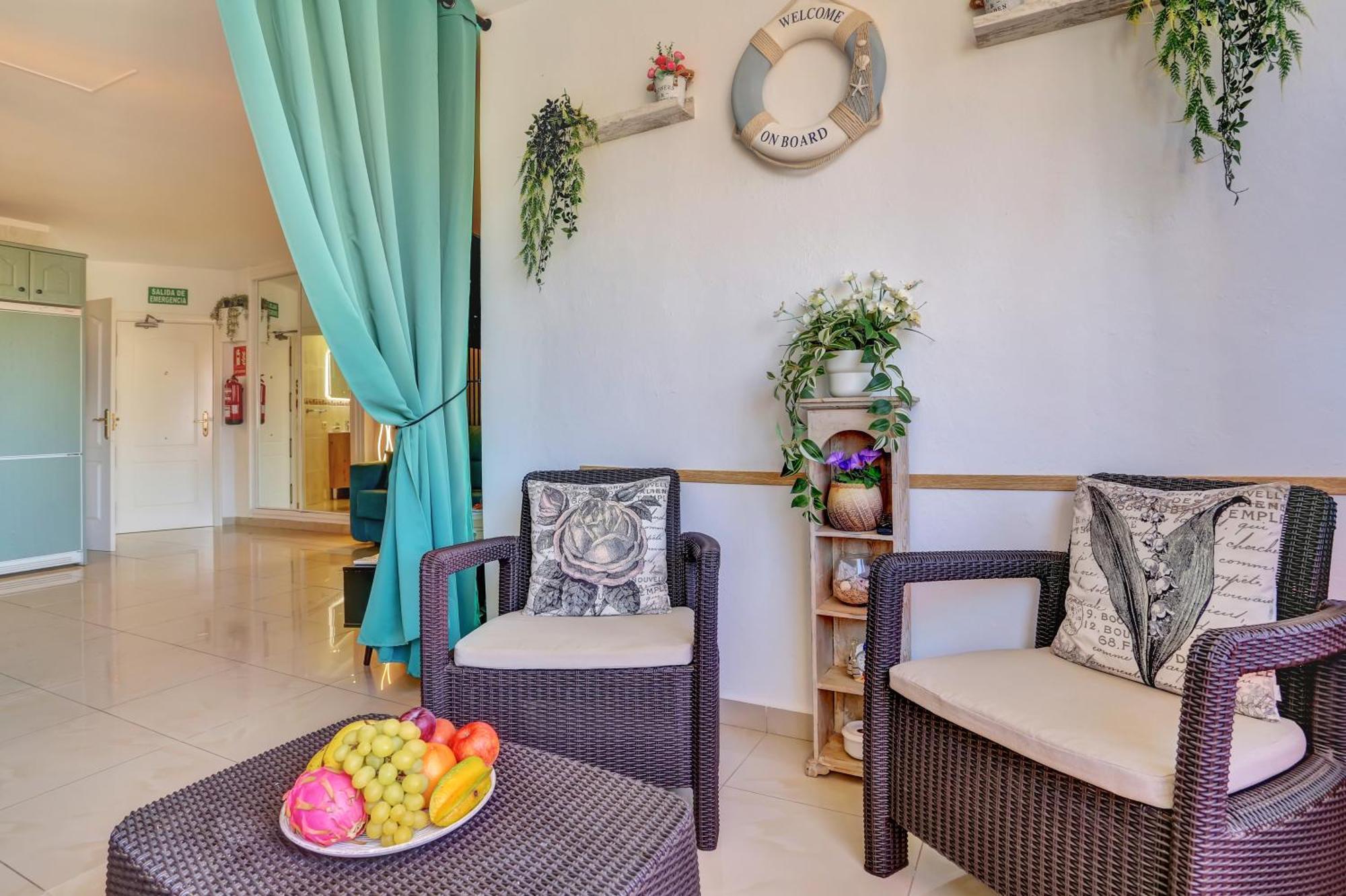Apartment Luxory Dreamy Sunset, Seafront, Direct Access To The Promenade,wifi,pool,free Parking *