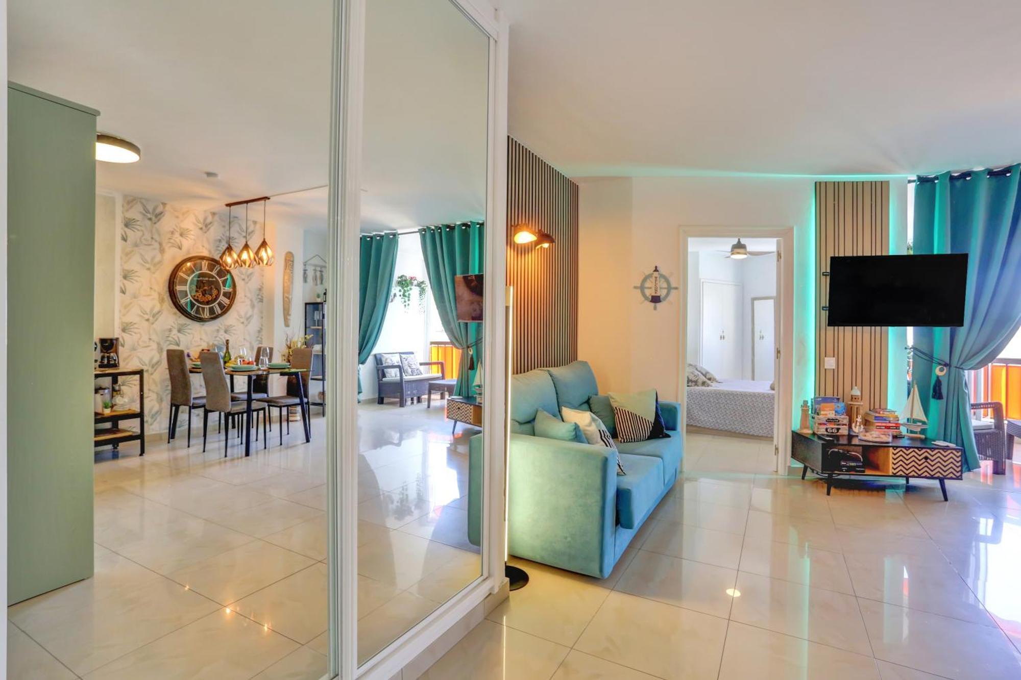 Luxory Dreamy Sunset, Seafront, Direct Access To The Promenade,wifi,pool,free Parking Apartment Los Cristianos (Tenerife)