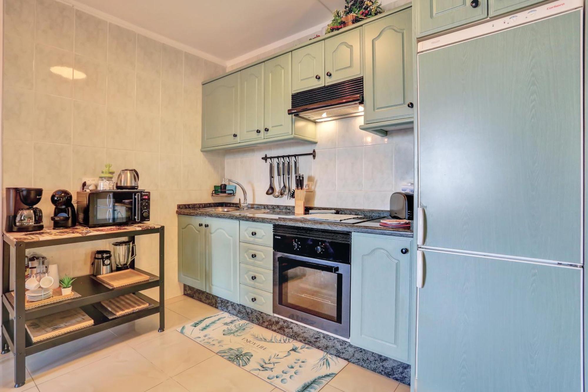 Luxory Dreamy Sunset, Seafront, Direct Access To The Promenade,wifi,pool,free Parking Apartment Los Cristianos (Tenerife)