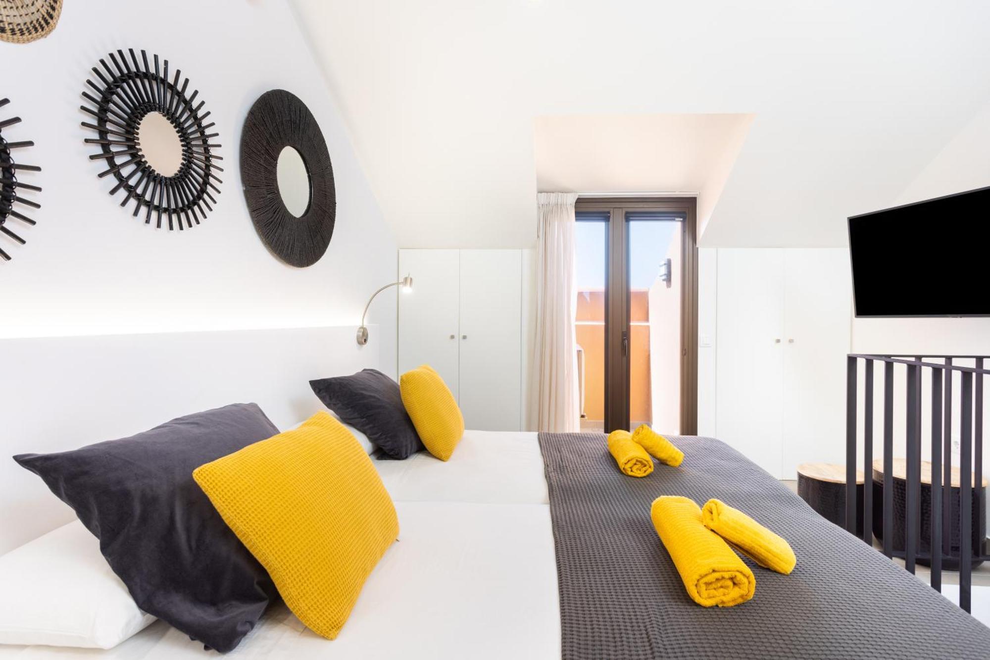 Home2book Modern Design Seaview Apt, Pool&terrace Apartamento *