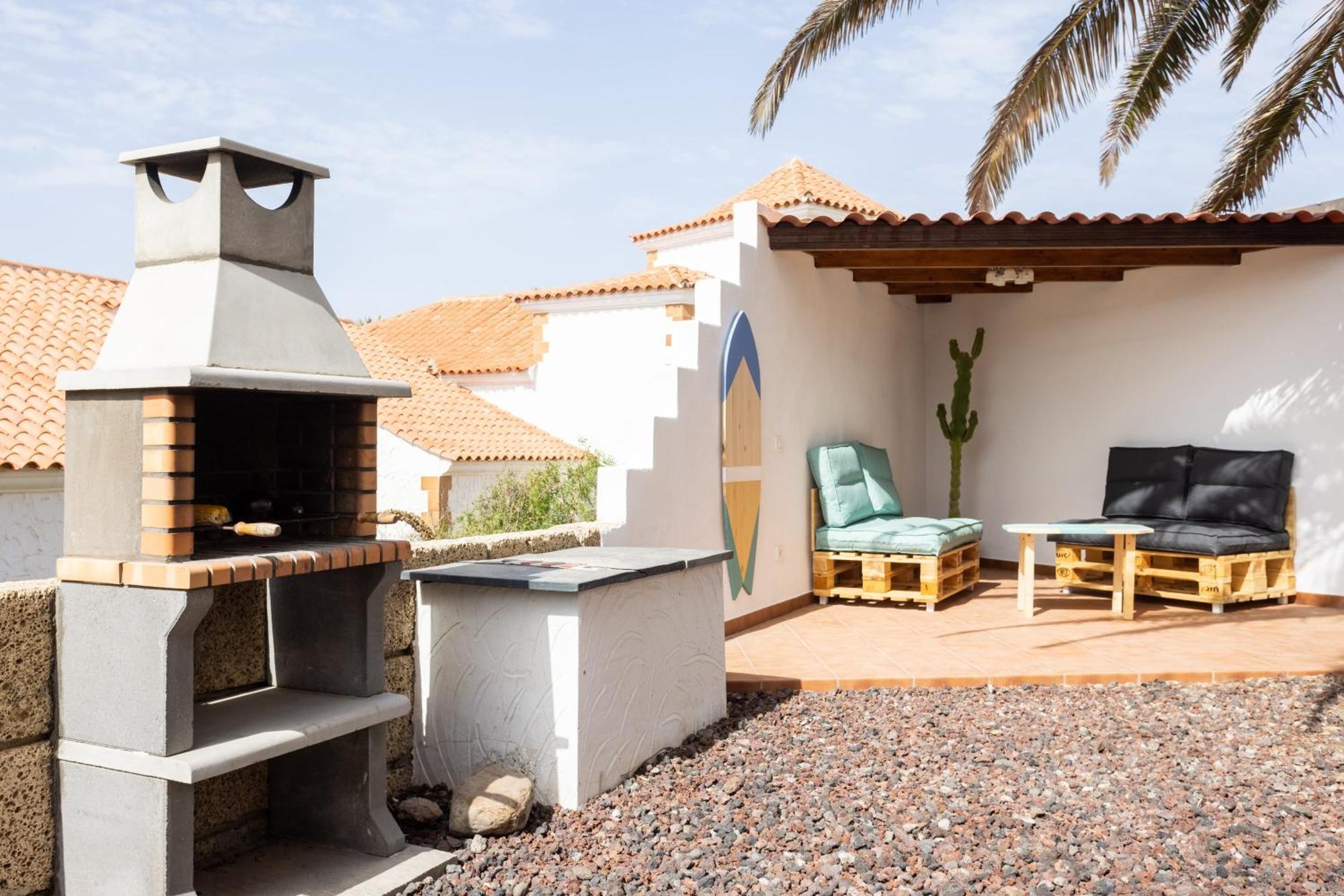 Casa Limon - Ocean View - Bbq - Garden - Terrace - Free Wifi - Child & Pet-Friendly - 2 Bedrooms - 6 People Holiday home
