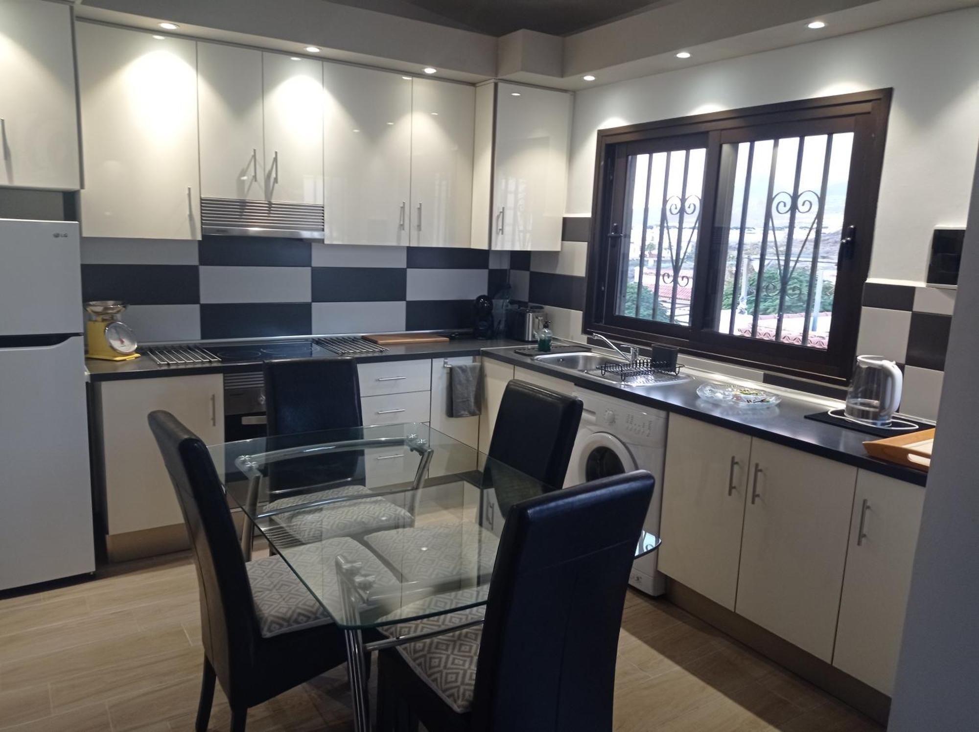 Con Grande Terraza Y Con 4 Piscinas Apartamento *