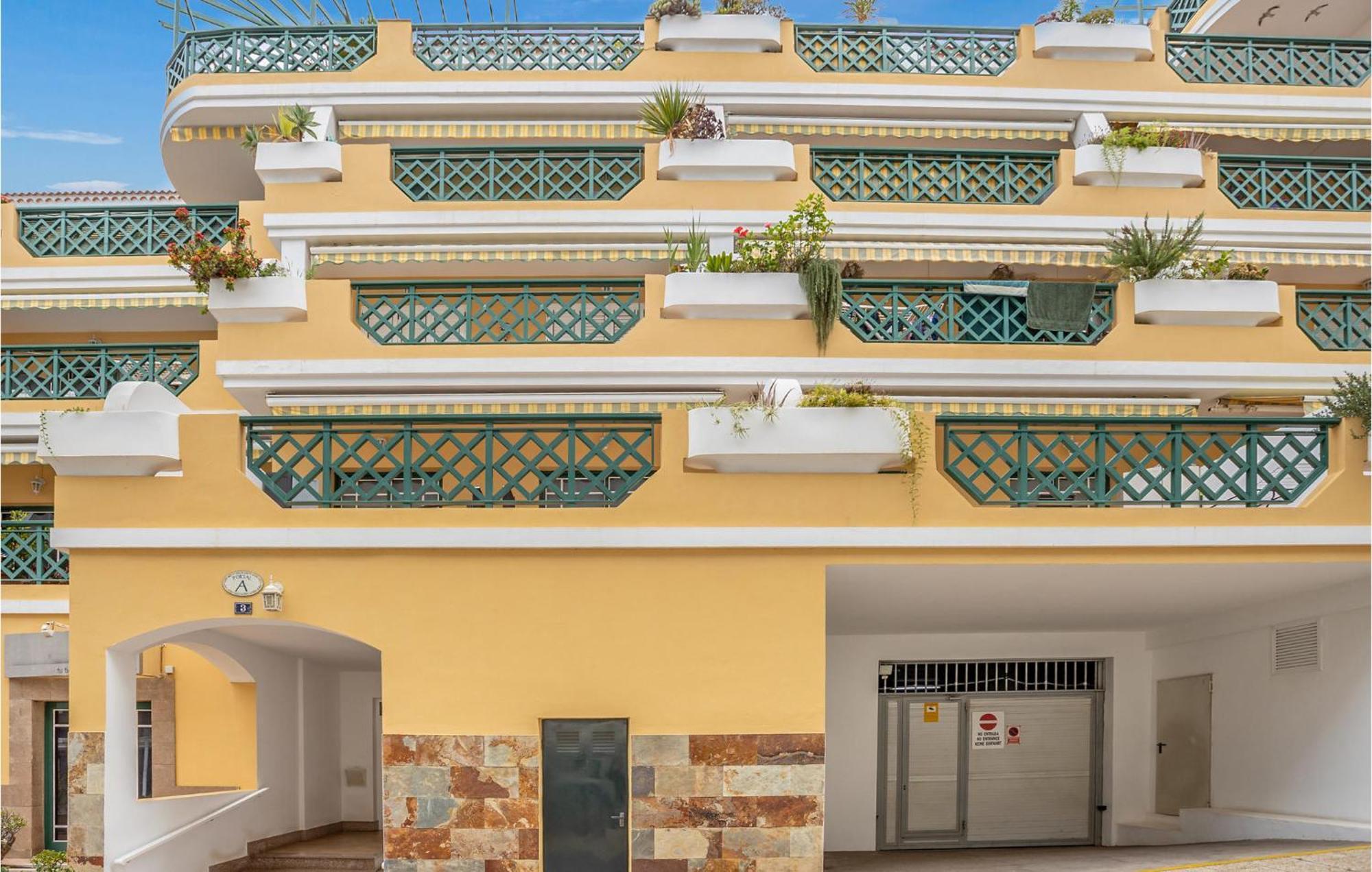 Apartamento Awesome In Puerto De La Cruz With Wifi