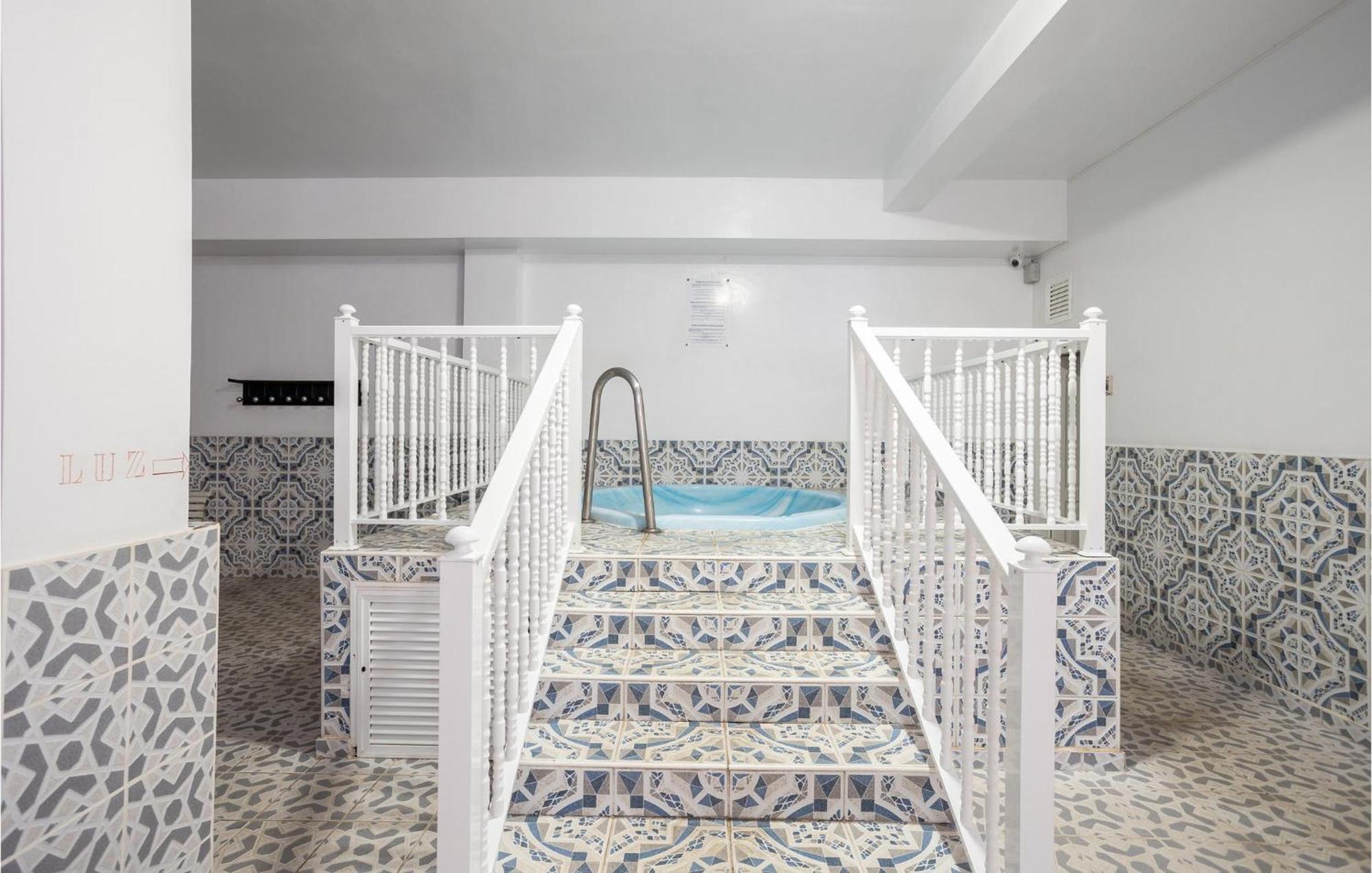 Awesome In Puerto De La Cruz With Wifi Apartamento *