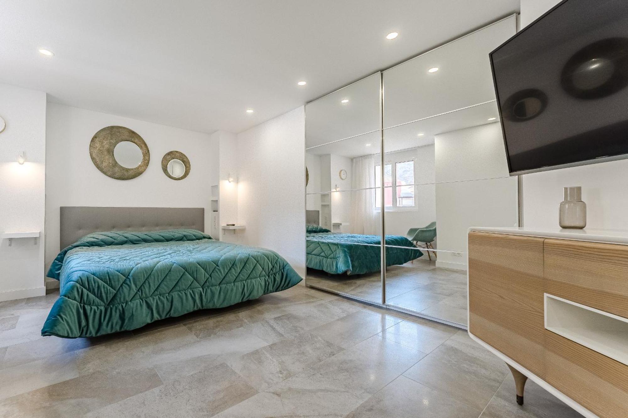 Deluxe Tenerife Cristianos Villa Los Cristianos (Tenerife)