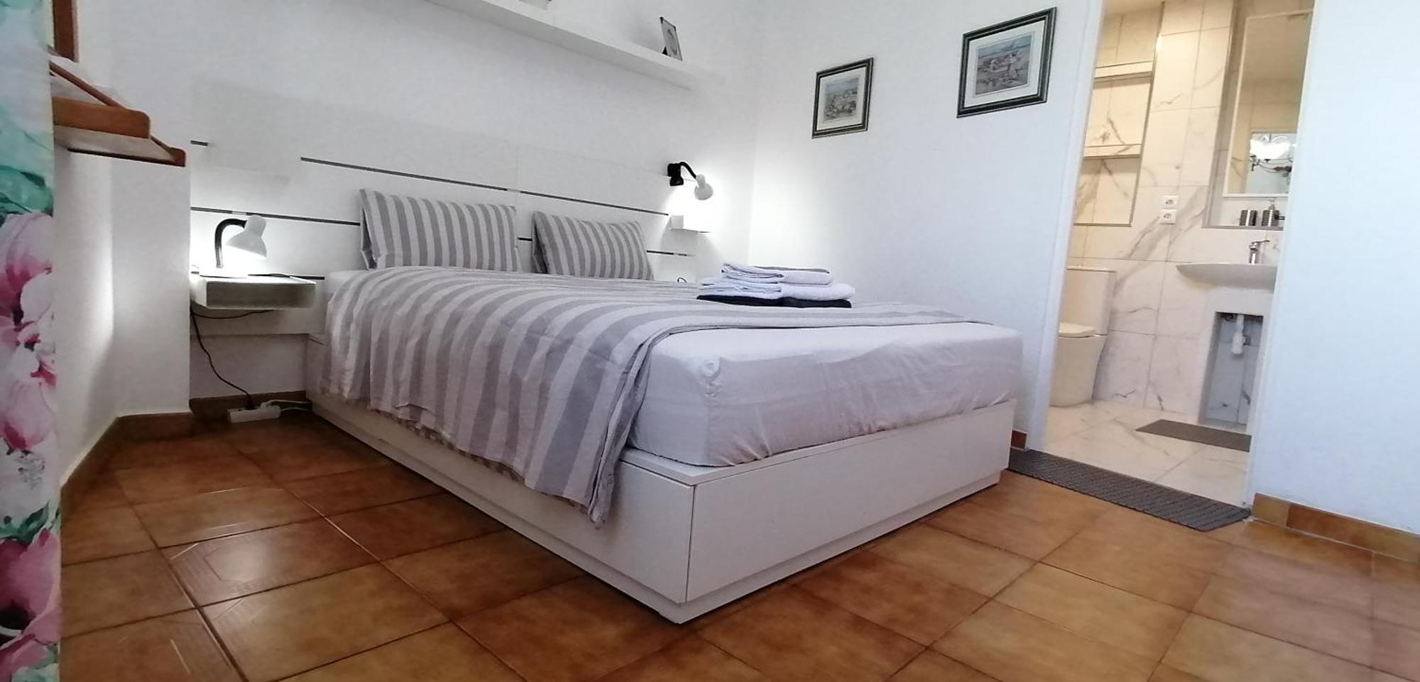 Séjour chez l'habitant Geranios N.25 *