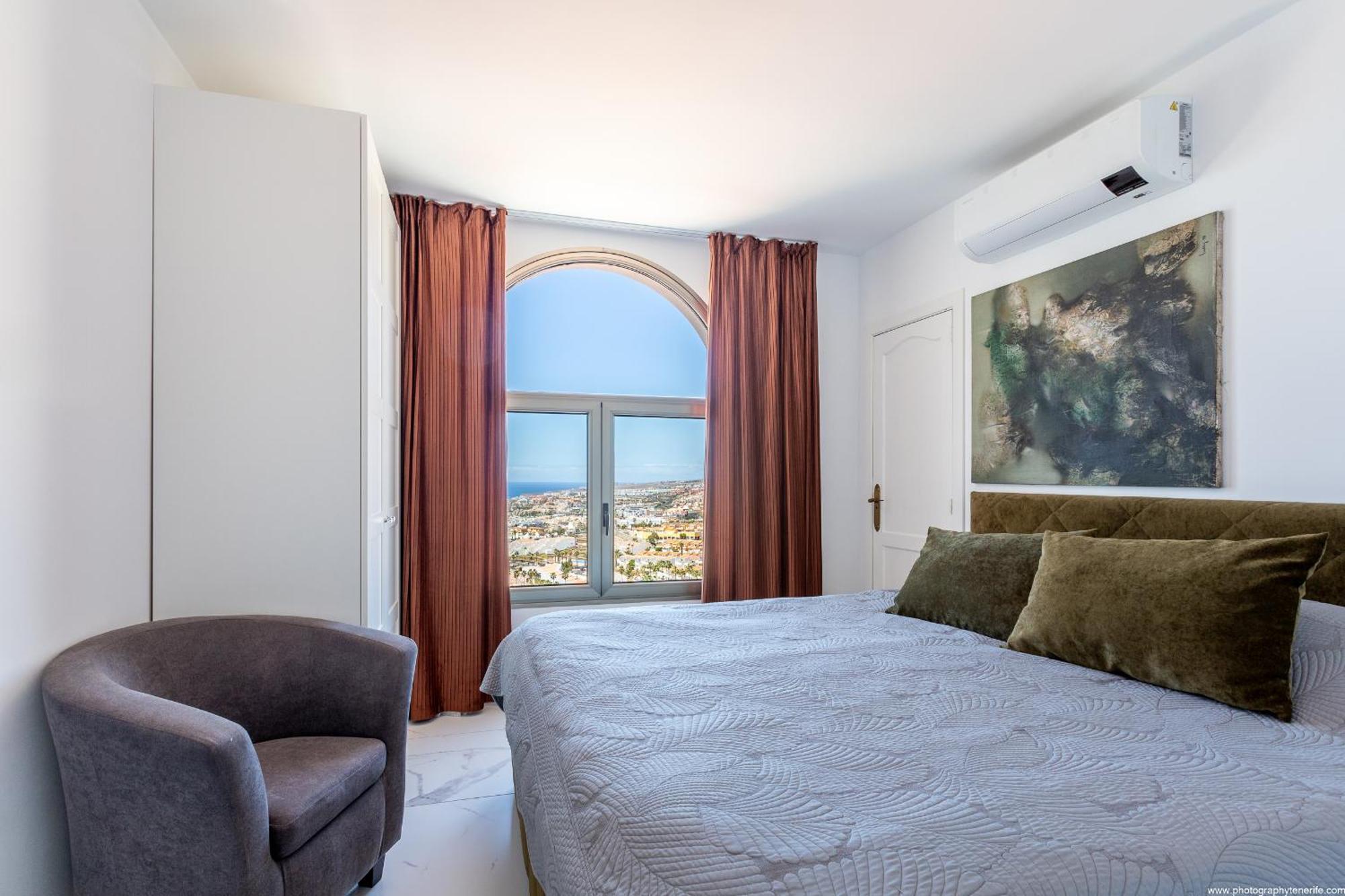 Ocean View 4 Bed In Costa Adeje *