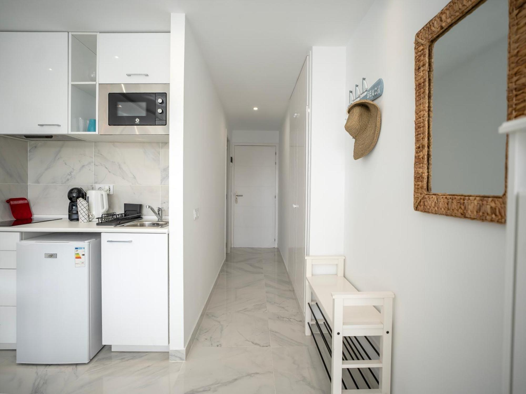 Stylish With Ocean View And Pool, Ponderosa, 322 * Costa Adeje (Tenerife)