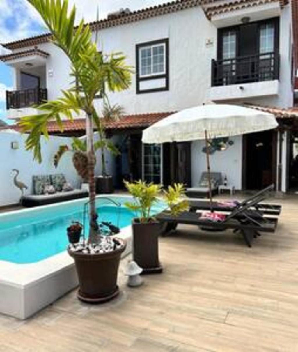 Maravilloso Chalet Con Piscina. * La Laguna (Tenerife)