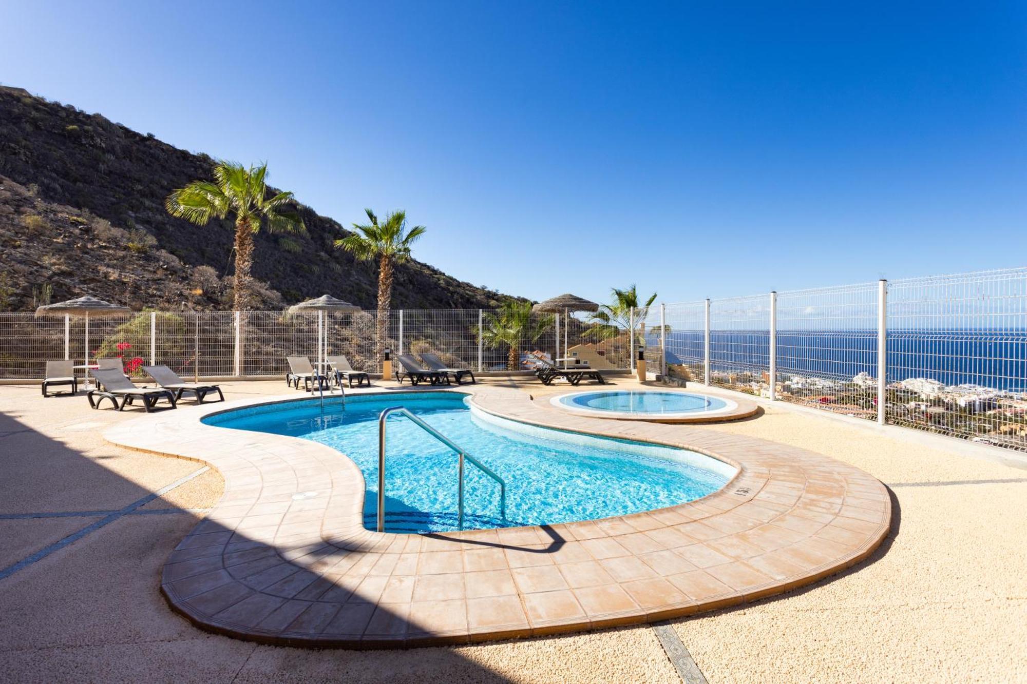 Home2book Chic Getaway Sea Views &pool