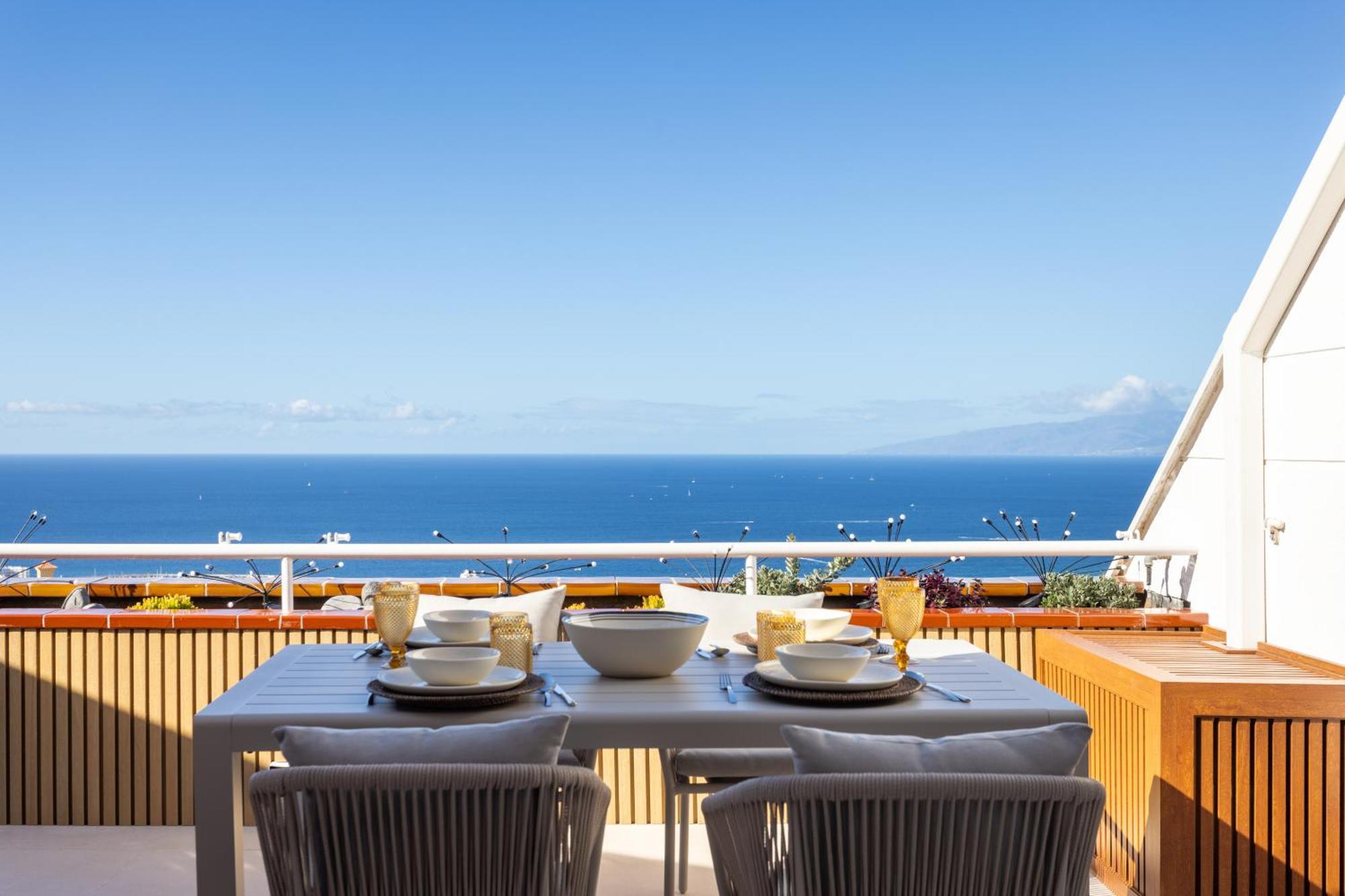 Apartment Home2book Chic Getaway Sea Views &pool *