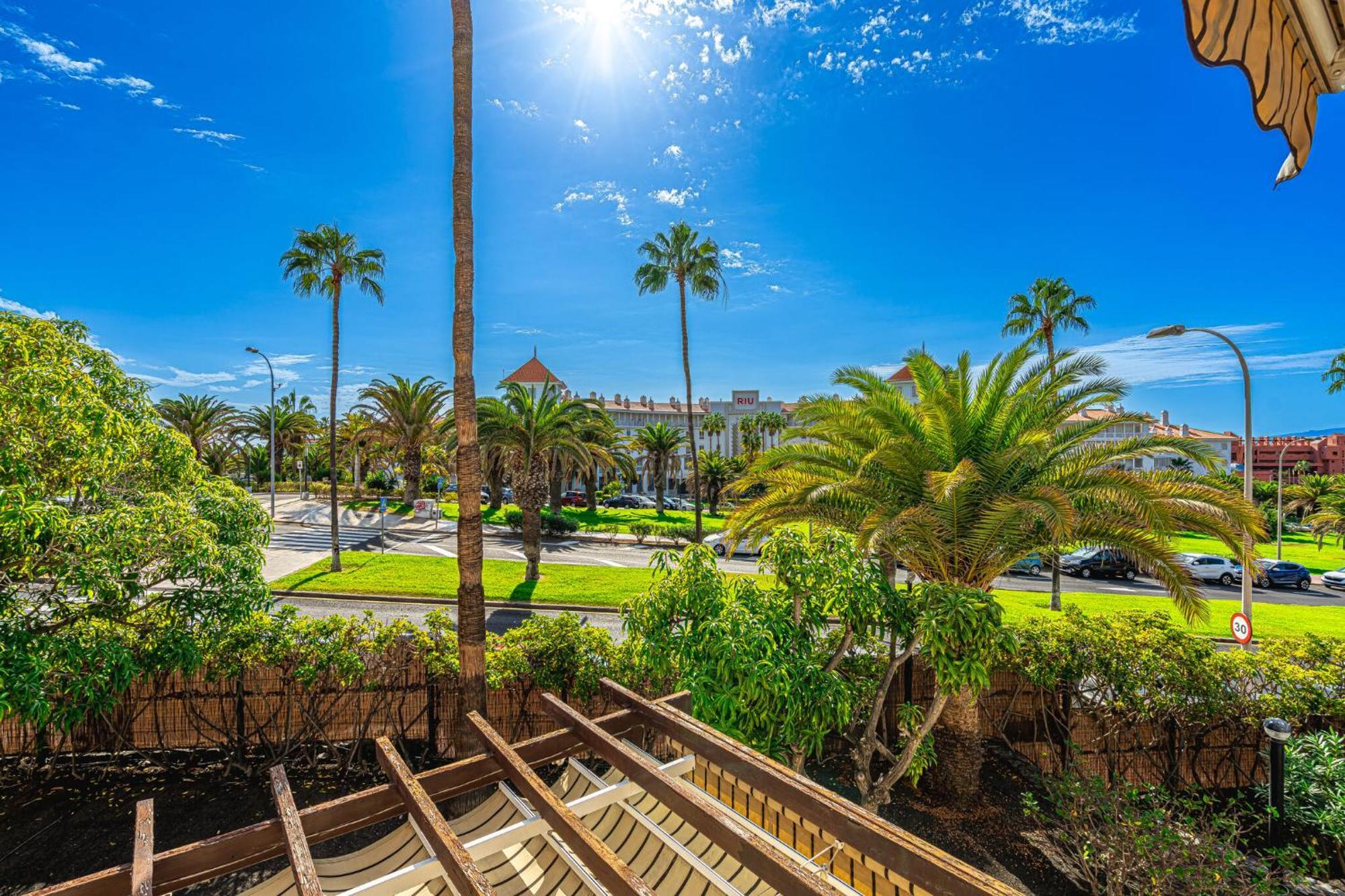 Oasi La Caleta Apartment