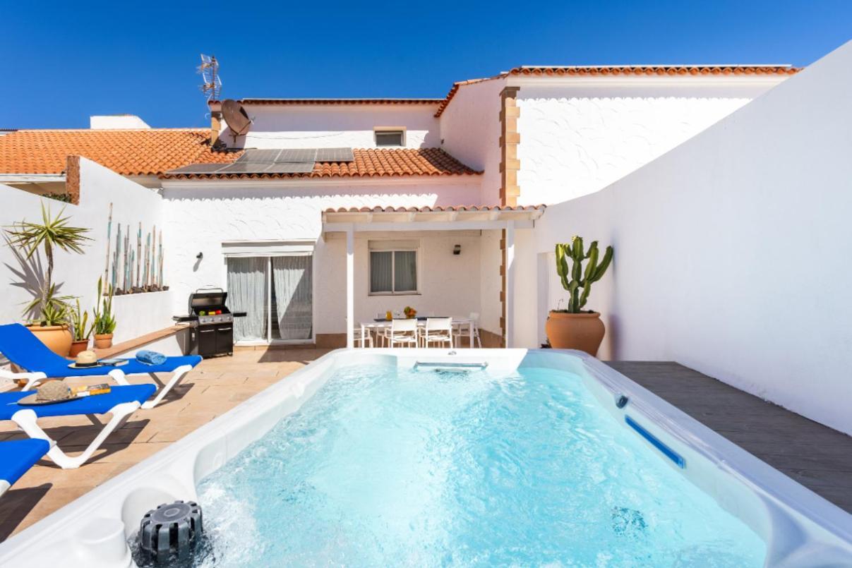 Casa Naranja - Heated Pool - Bbq - Terrace - Free Wifi - Child & Pet-friendly - 3 Bedrooms - 6 People *
