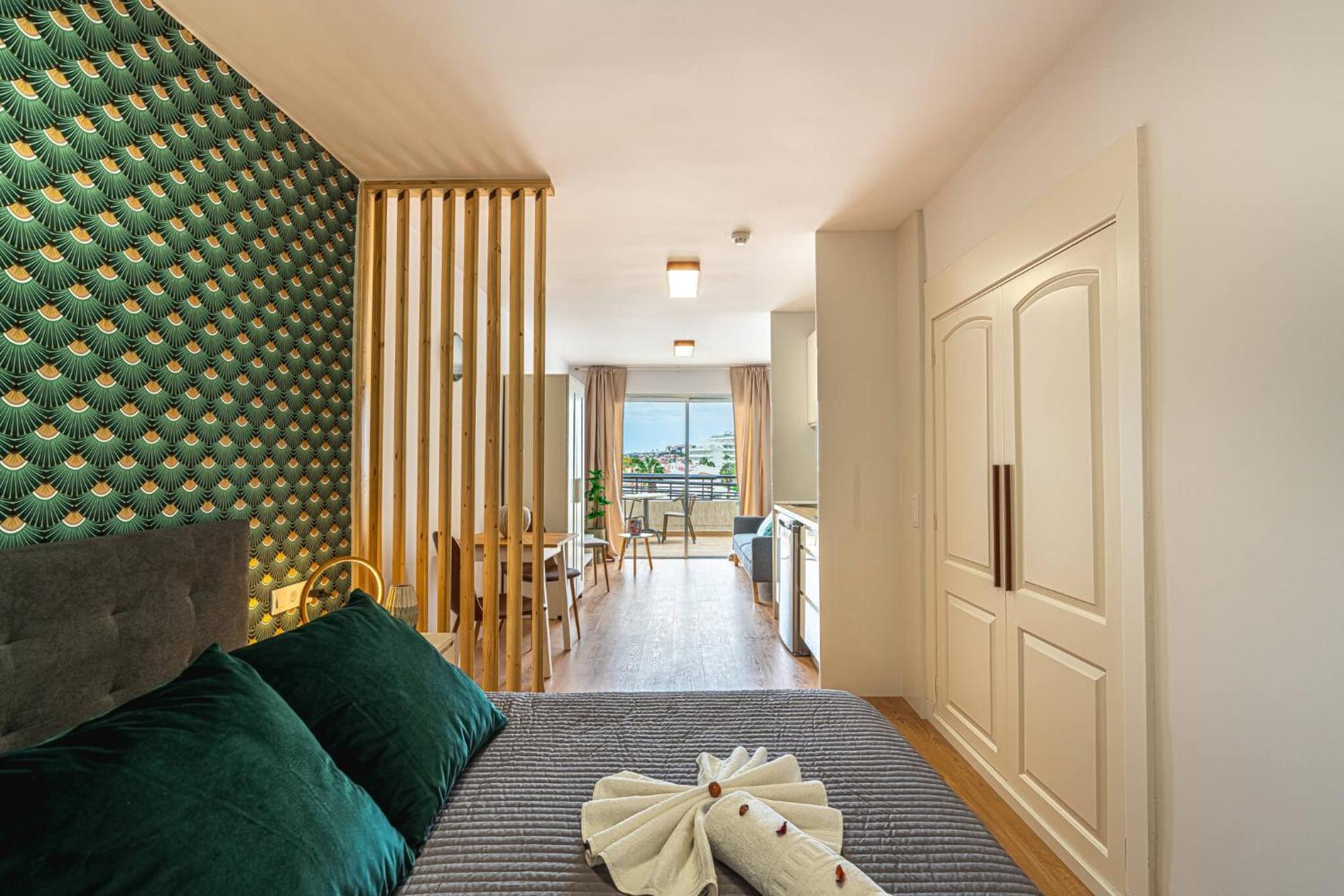Luxury 2 Ocean View Wifi Free Costa Adeje (Tenerife)