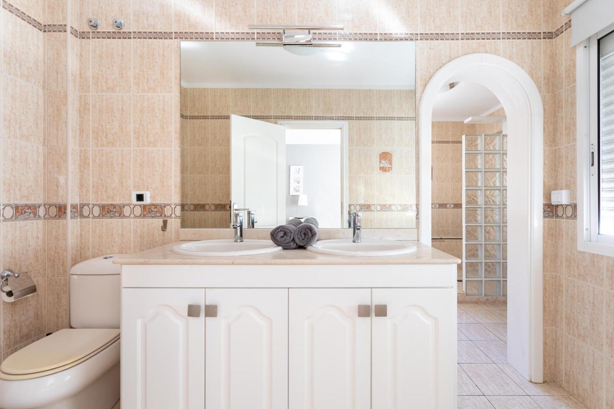 Classbnb - Luxurious 1,5 Kilometers From Villa *
