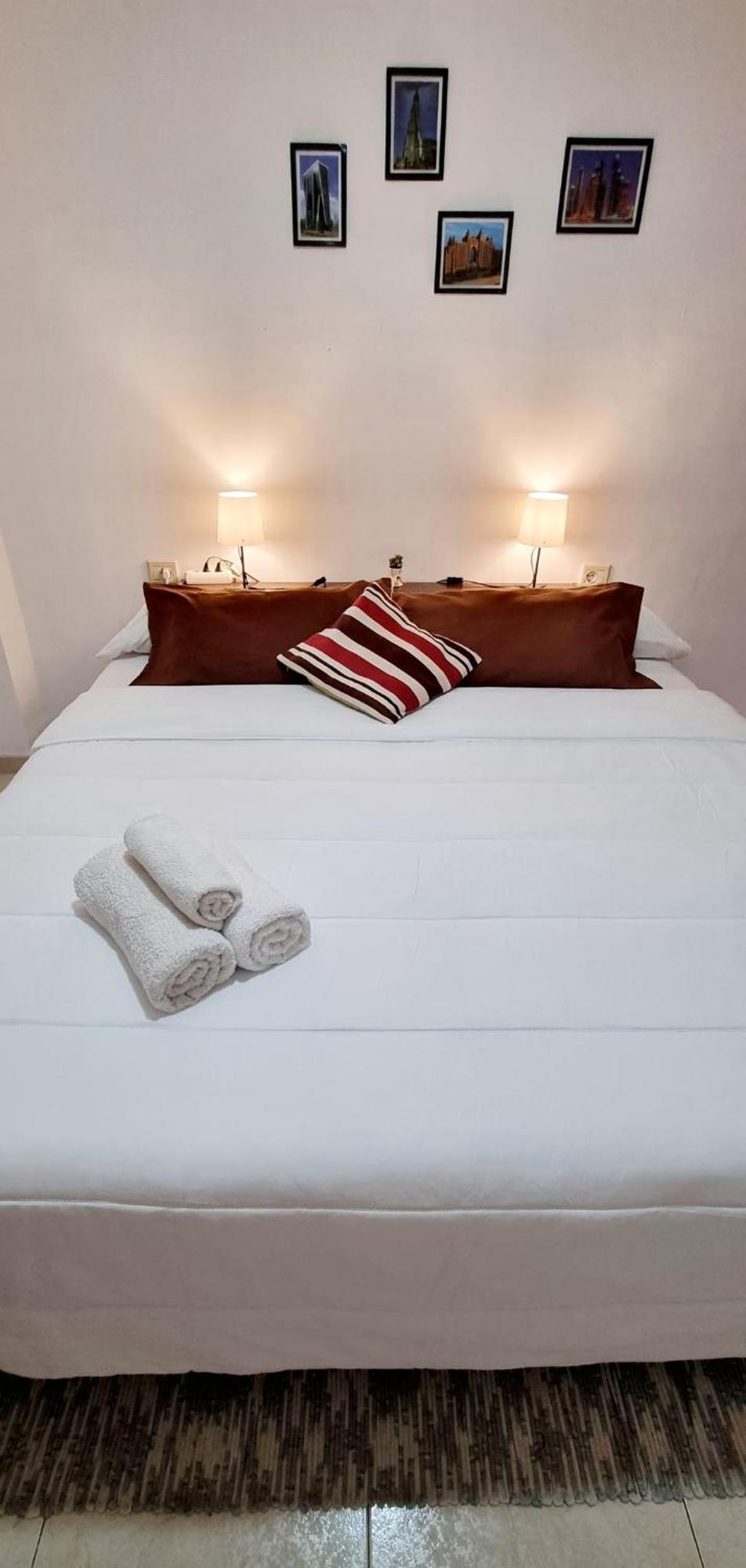 Almar We Go! Privadas En - Private - Pieces Privees - In Shared Guest house