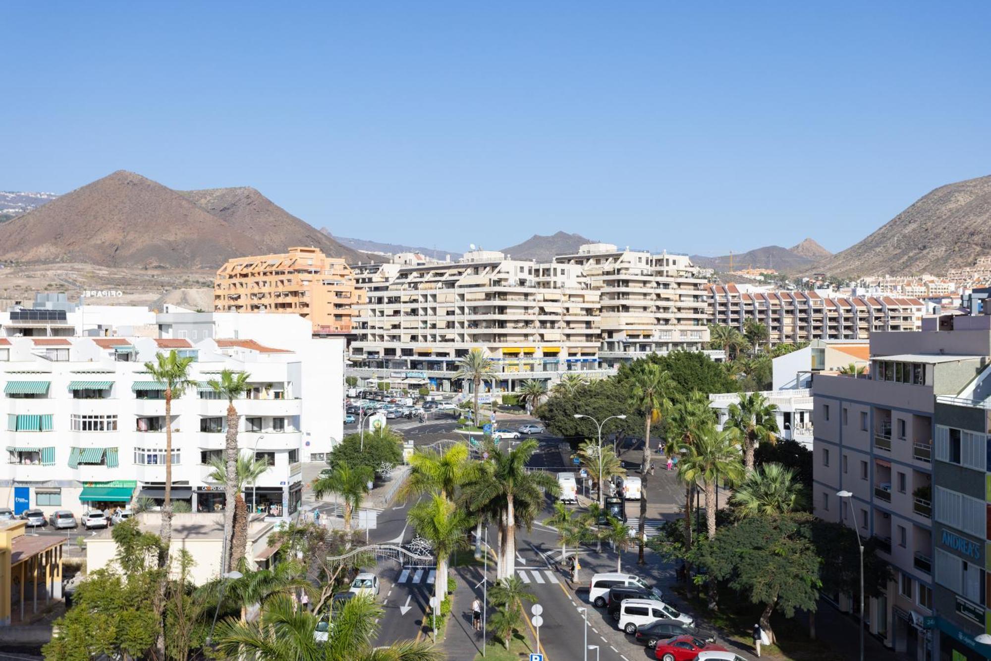 New Center Cristianos * Arona (Tenerife)