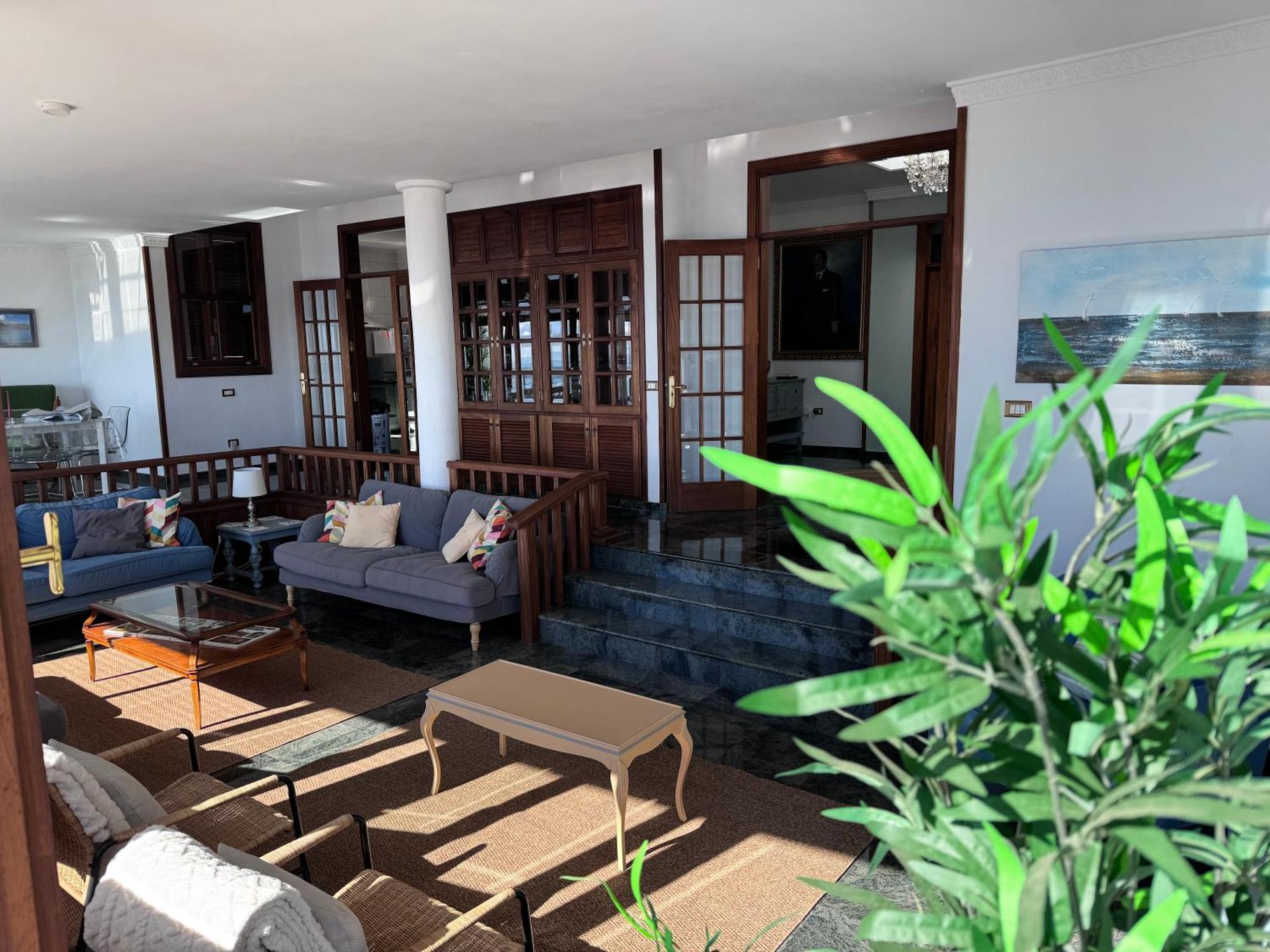 Villa Gonzalez Sea Views * Radazul