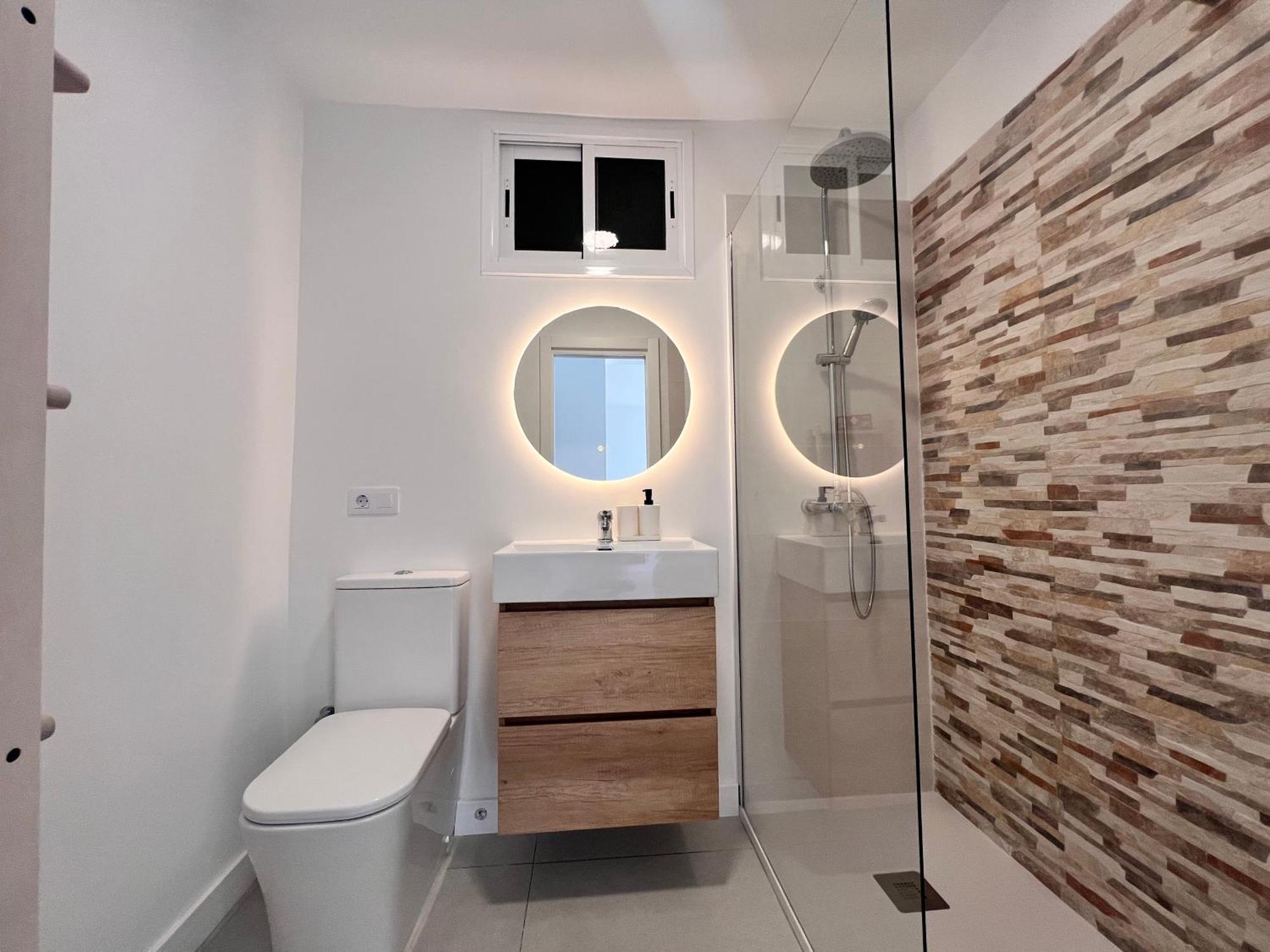 Seaview Modern In Downtown Apartamento Los Cristianos (Tenerife)