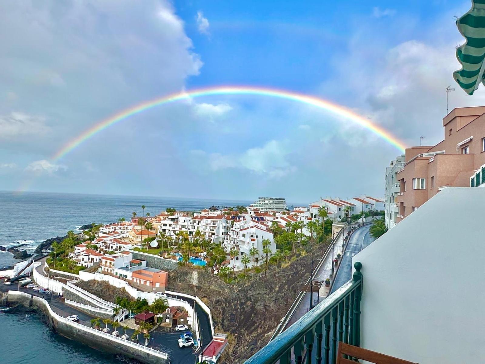 Amazing Sea Views From Cozy Studio. Apartment